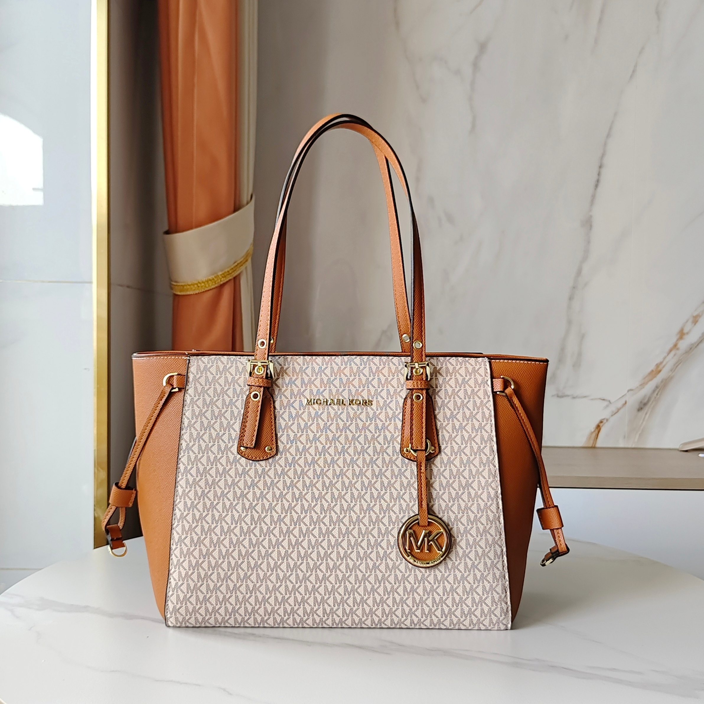 _dwX9sYfZgrxwdI8VNgK8mCmRxe-dCVa-gr593EA