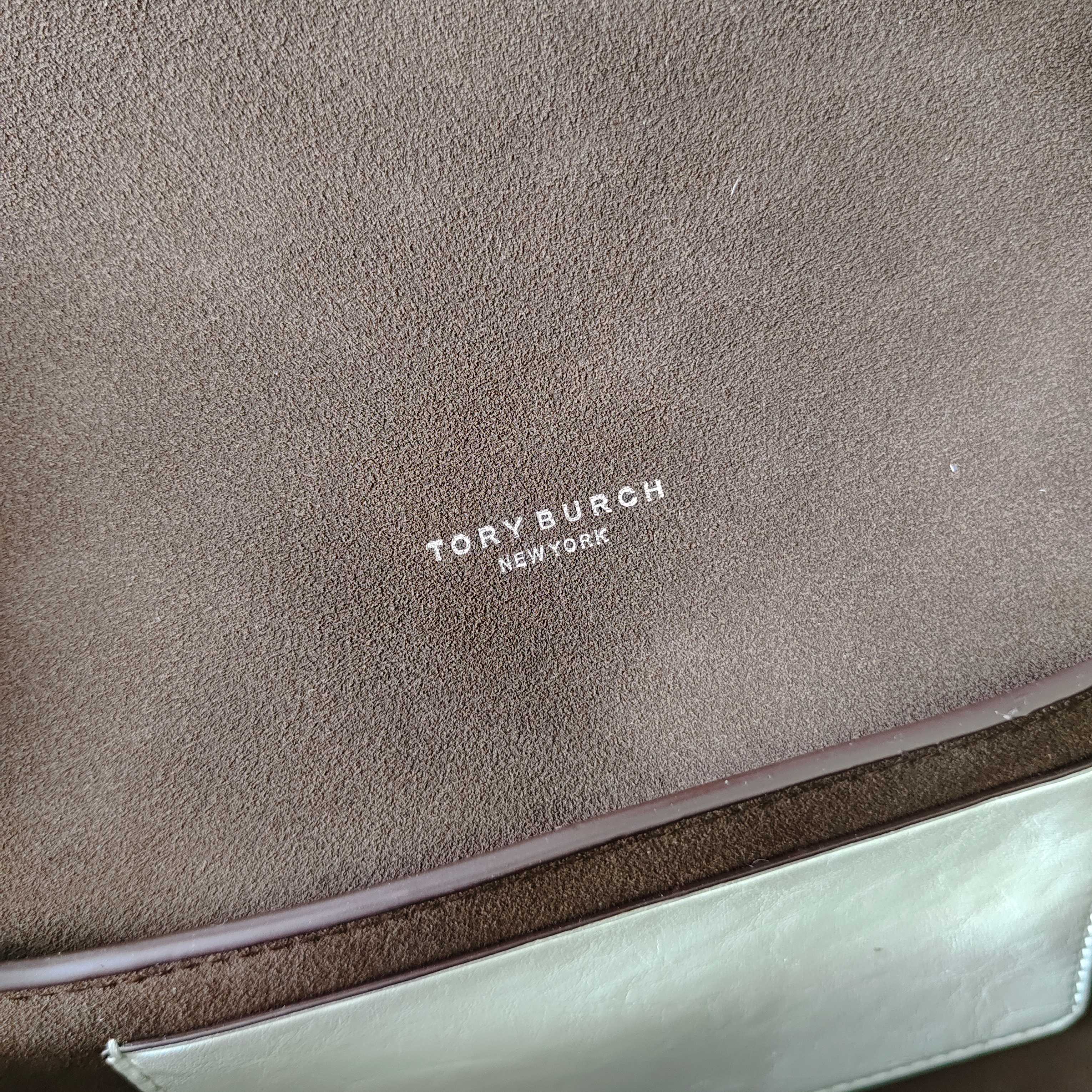 Tory Burch ～Tory Burch Kira岀了超高质的油蜡皮‼
