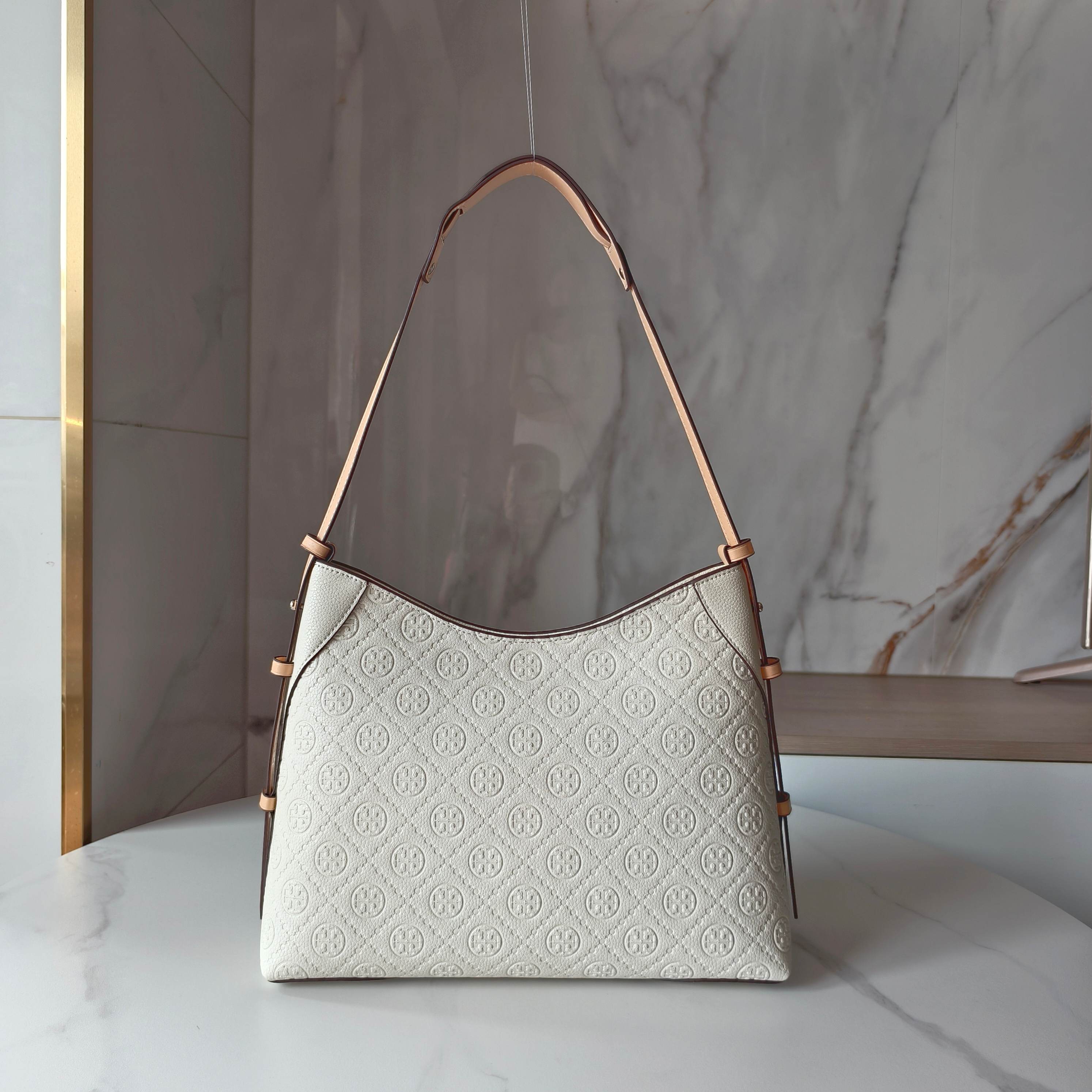 _dgp9st-oPdZY7JB2XY_xF-7NaGho2EBKIKOuG8w