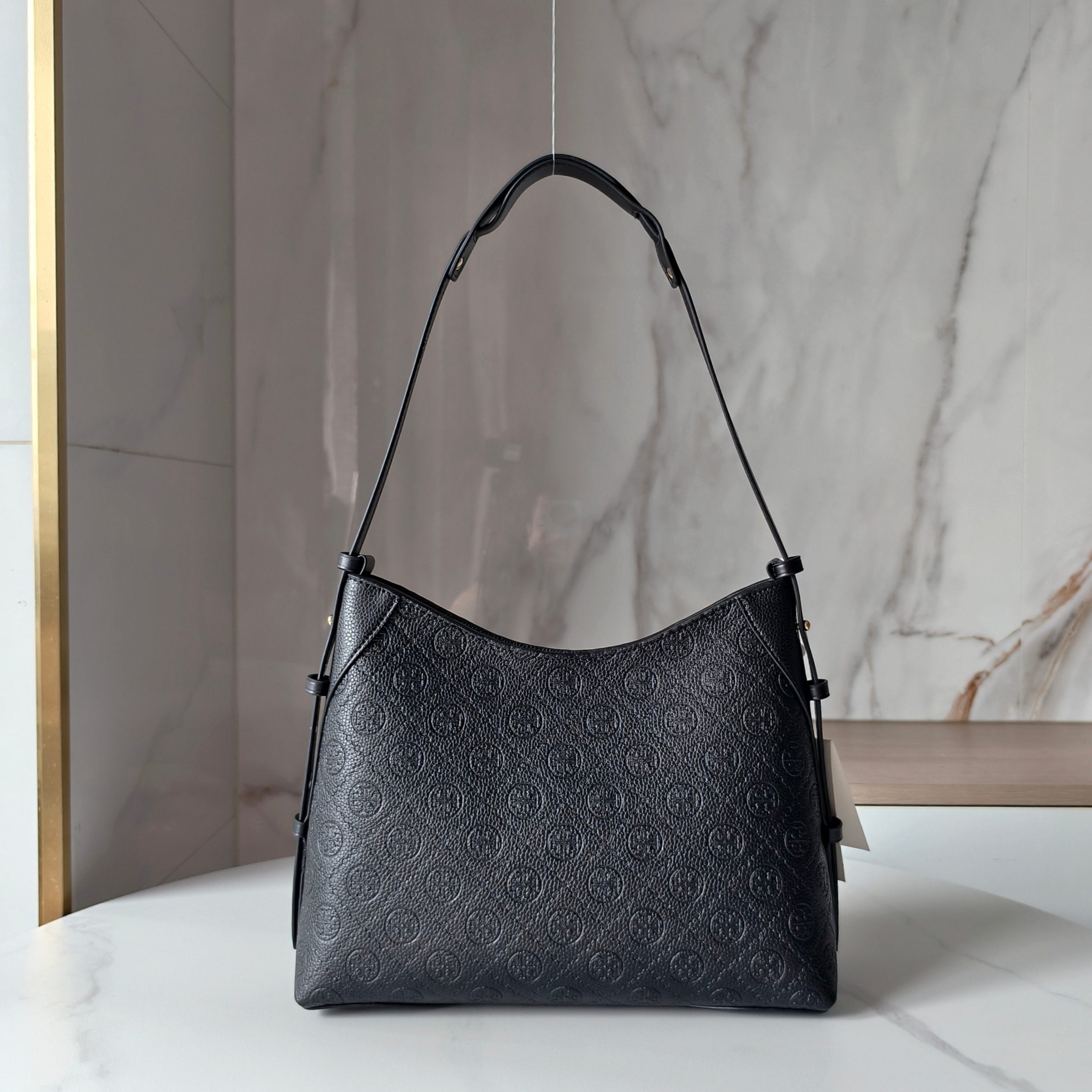 _d869sRIsr7EmQgXLBj6fsWmur96rM2C86KykPZg