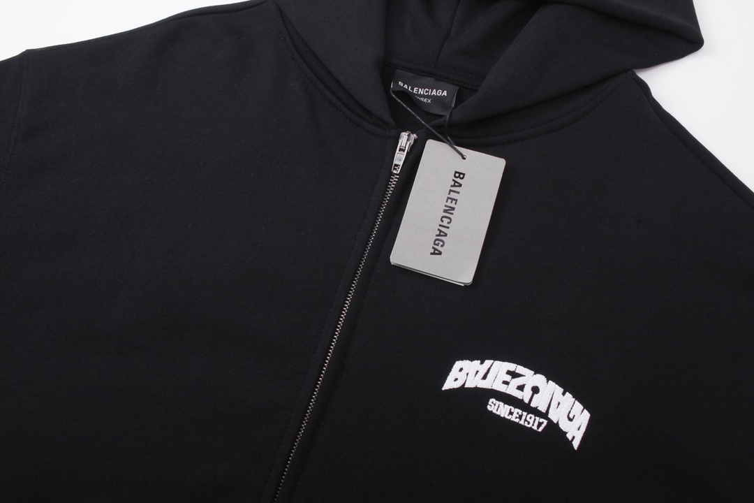 Balenciaga Paris 2024 Anti-Alias Big Logo Hoodie with Zipper: Review and Details - 图片 4