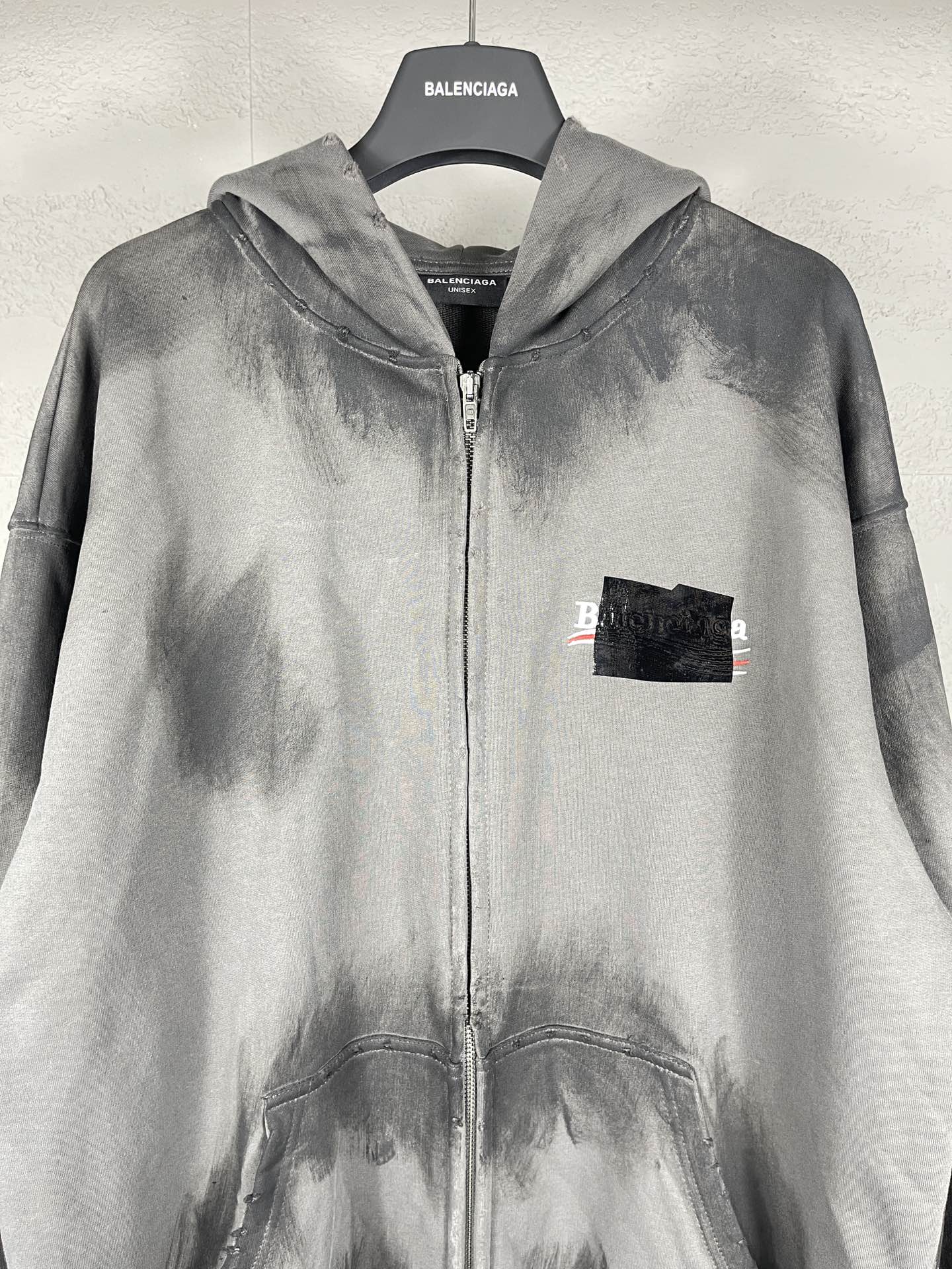 Balenciaga Paris Classic Cotton Coat with Coke Embroidery and Hood – High Quality and Stylish - 图片 5
