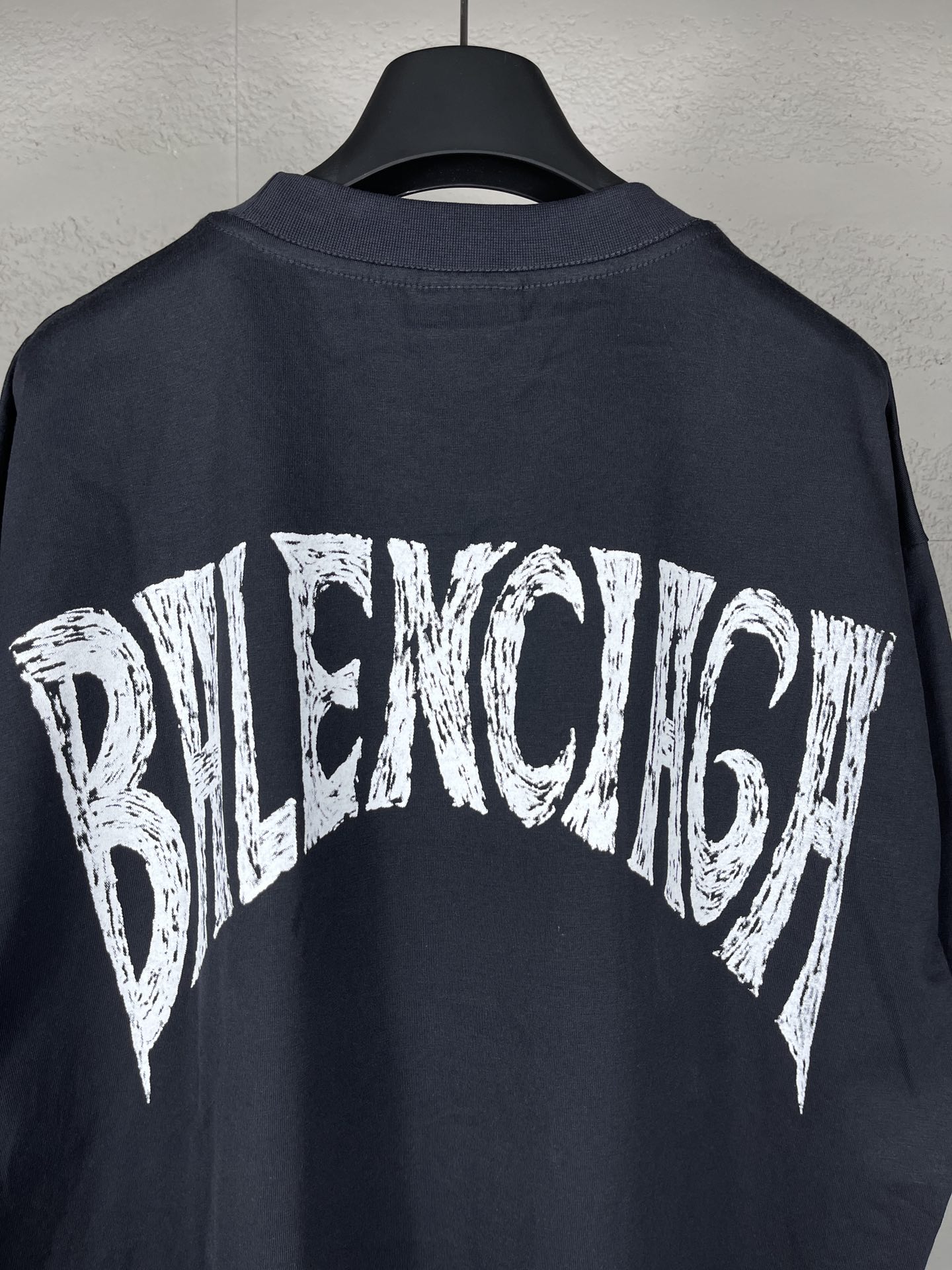 High-quality Women’s Clothing: BALENCI*GA Paris T-shirts with Unique Logo Design - 图片 7