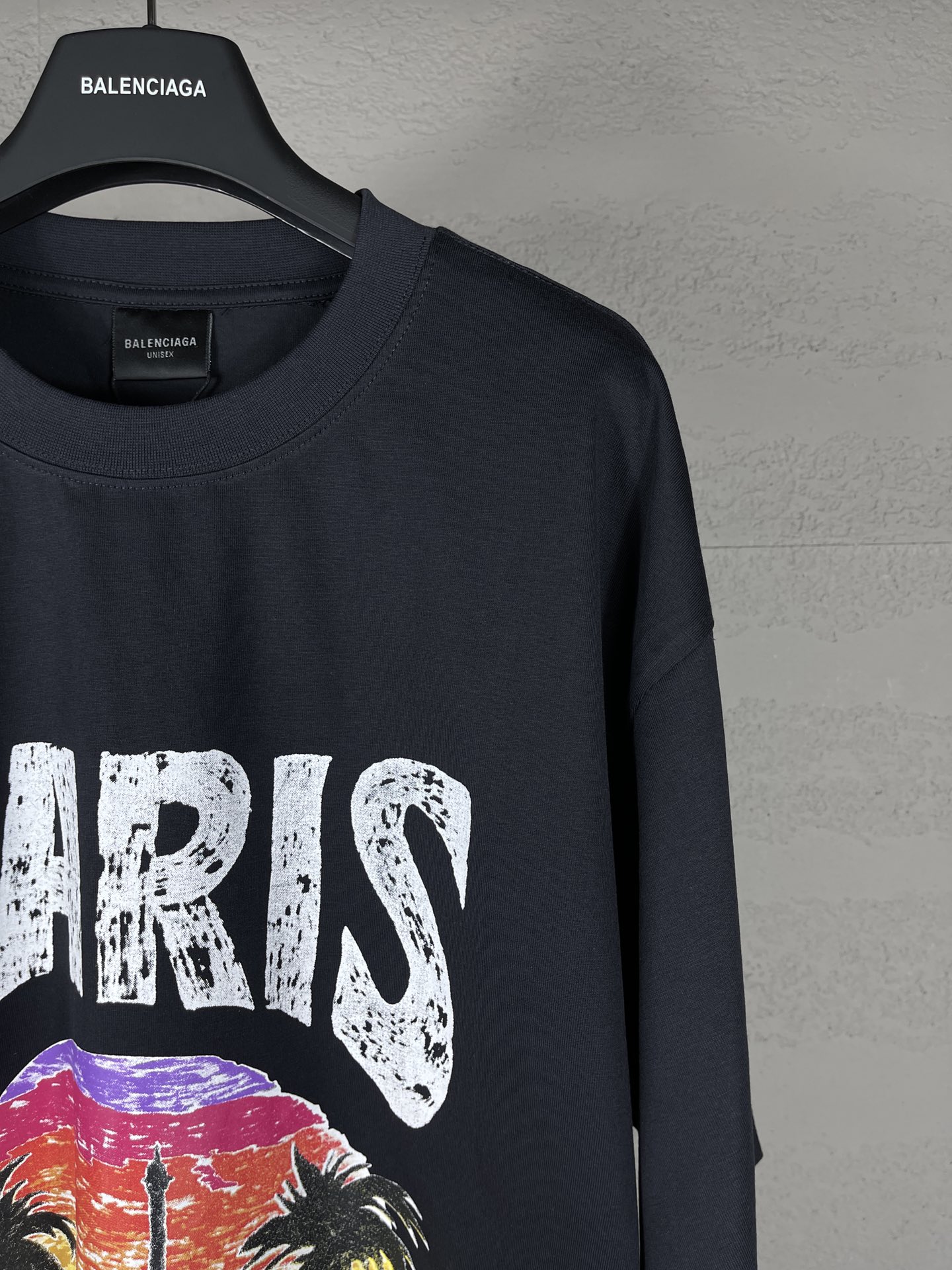 High-quality Women’s Clothing: BALENCI*GA Paris T-shirts with Unique Logo Design - 图片 6