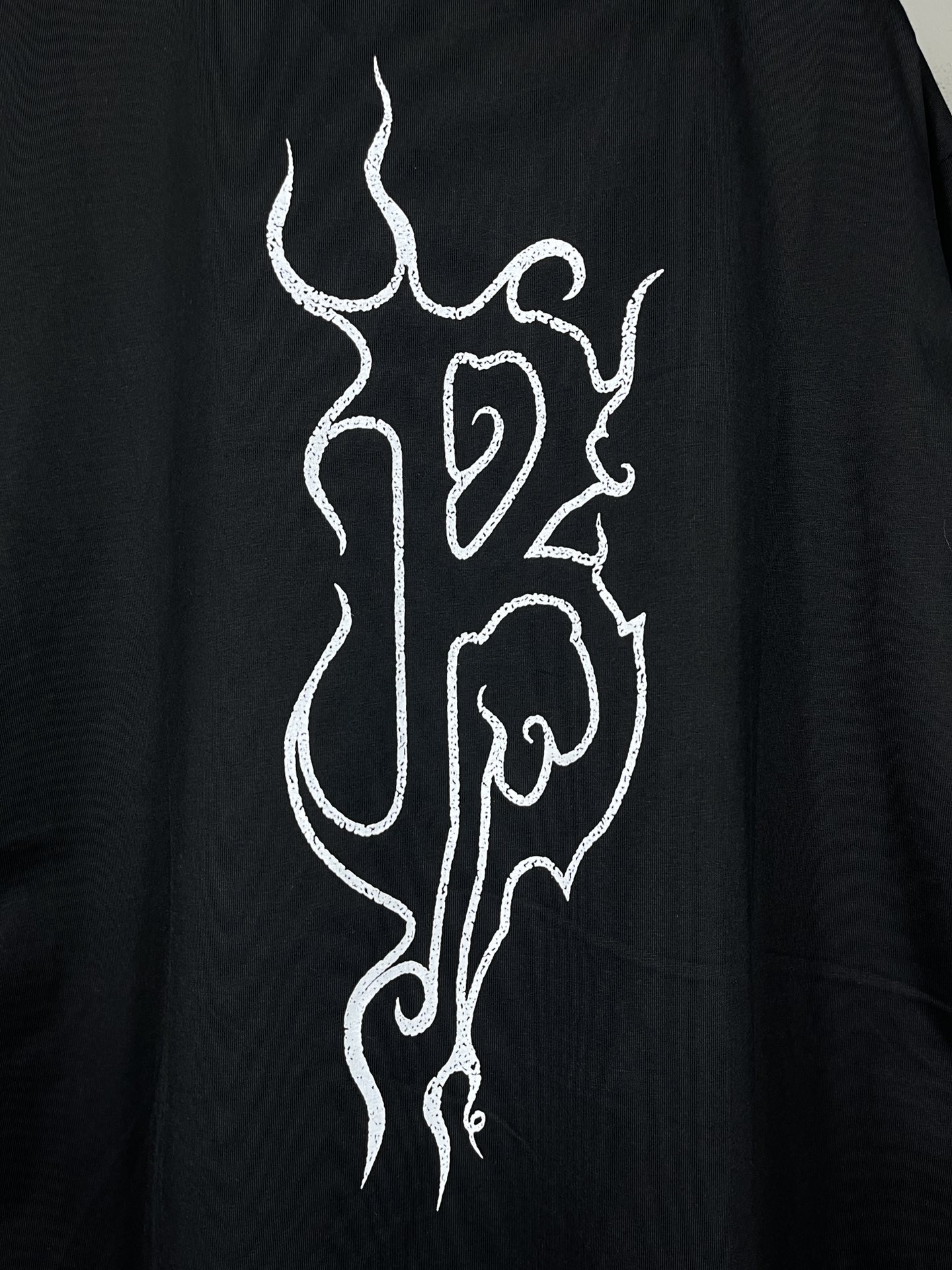 High-end Women’s Cloaks with BALENCI*GA Paris 2024 Logo – Quality Fabric, Classic Design - 图片 8