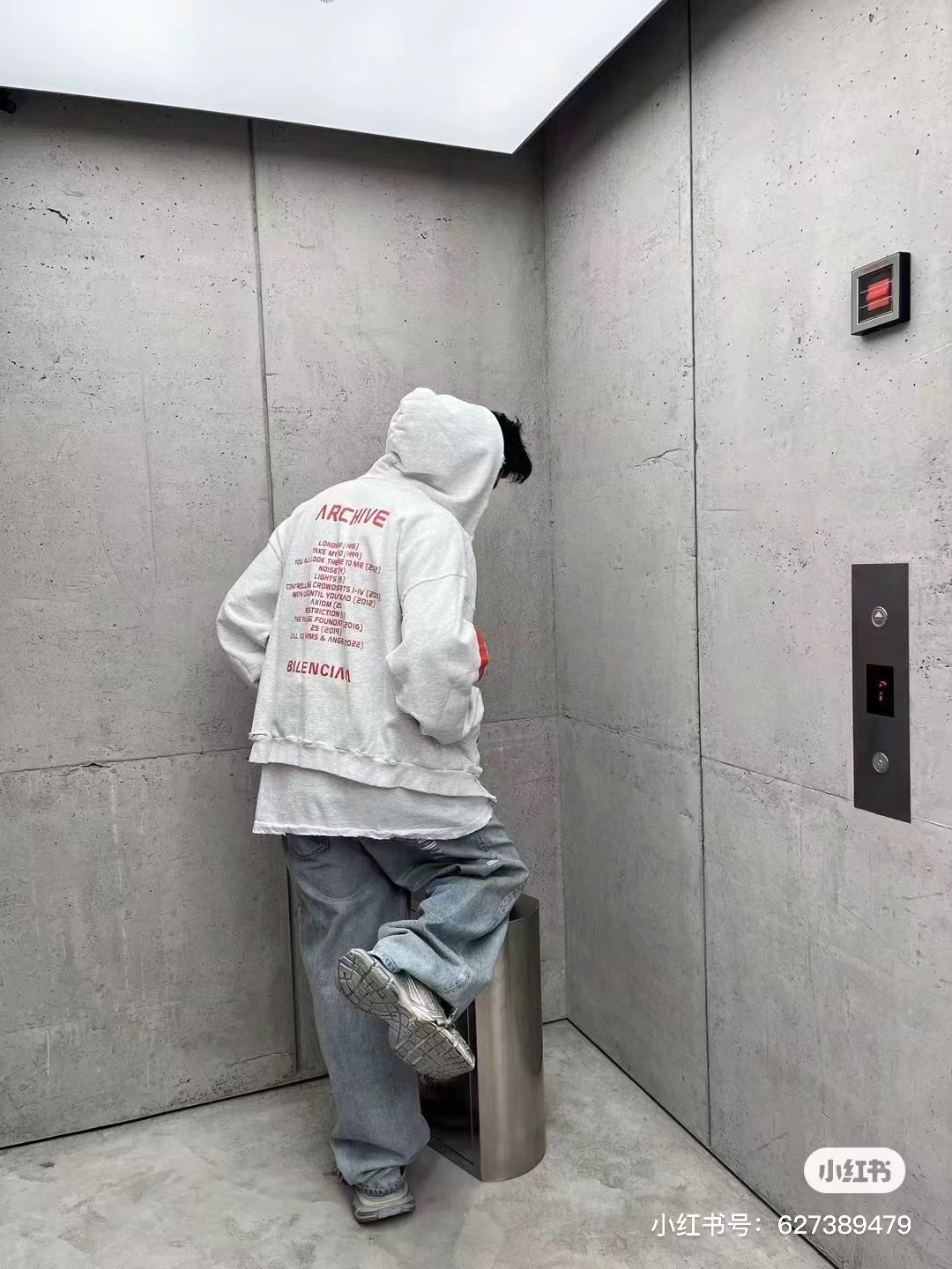 路易威登 Louis Vuitton 高定典藏名品高定成衣时装外套连衣裙衬衫T恤 #7B31722E 4