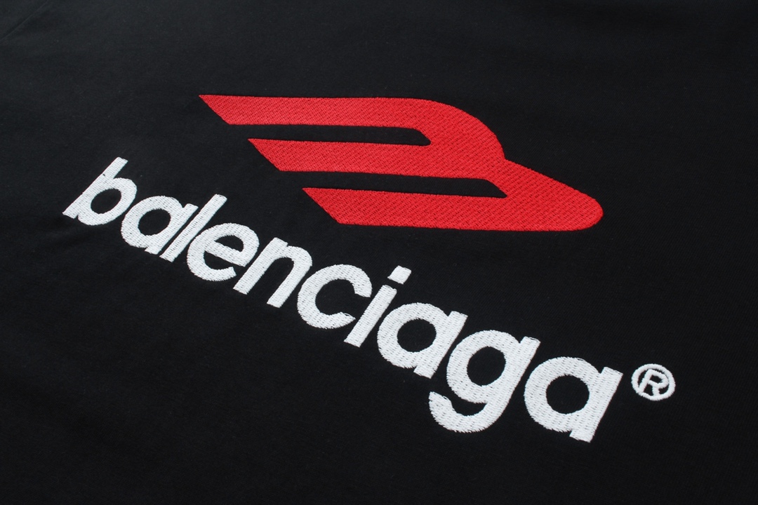 Balenciaga 24ss Camiseta Clásica con Logotipo Bordado y Estampado AB 9 i1714566661 1672 8