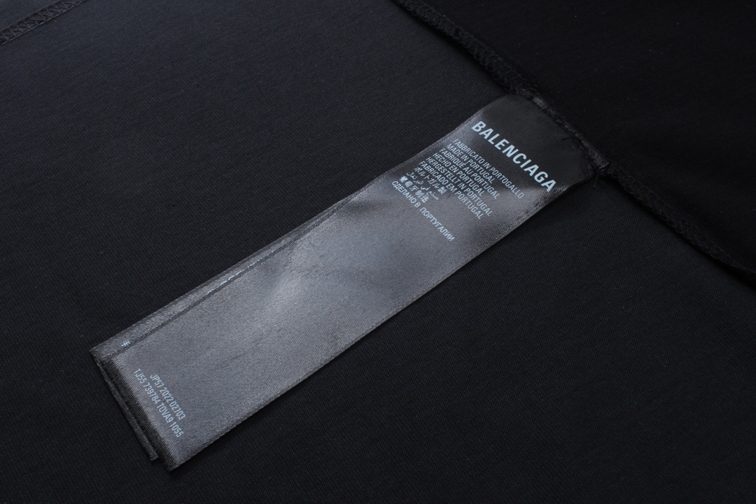 Balenciaga 24ss Camiseta Clásica con Logotipo Bordado y Estampado AB 10 i1714566661 7868 2