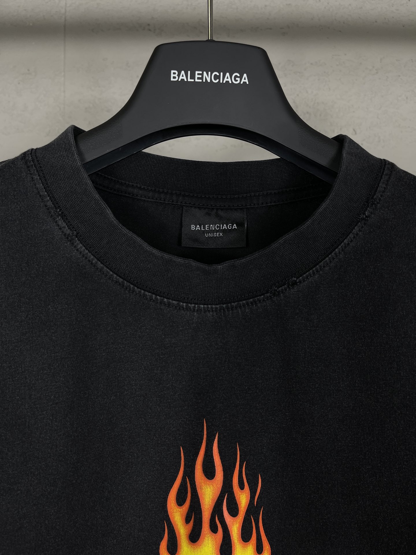 High-End Women’s Clothing: BALENTCI*GA Paris 2024 Short-Sleeve T-Shirt – Premium Quality - 图片 3