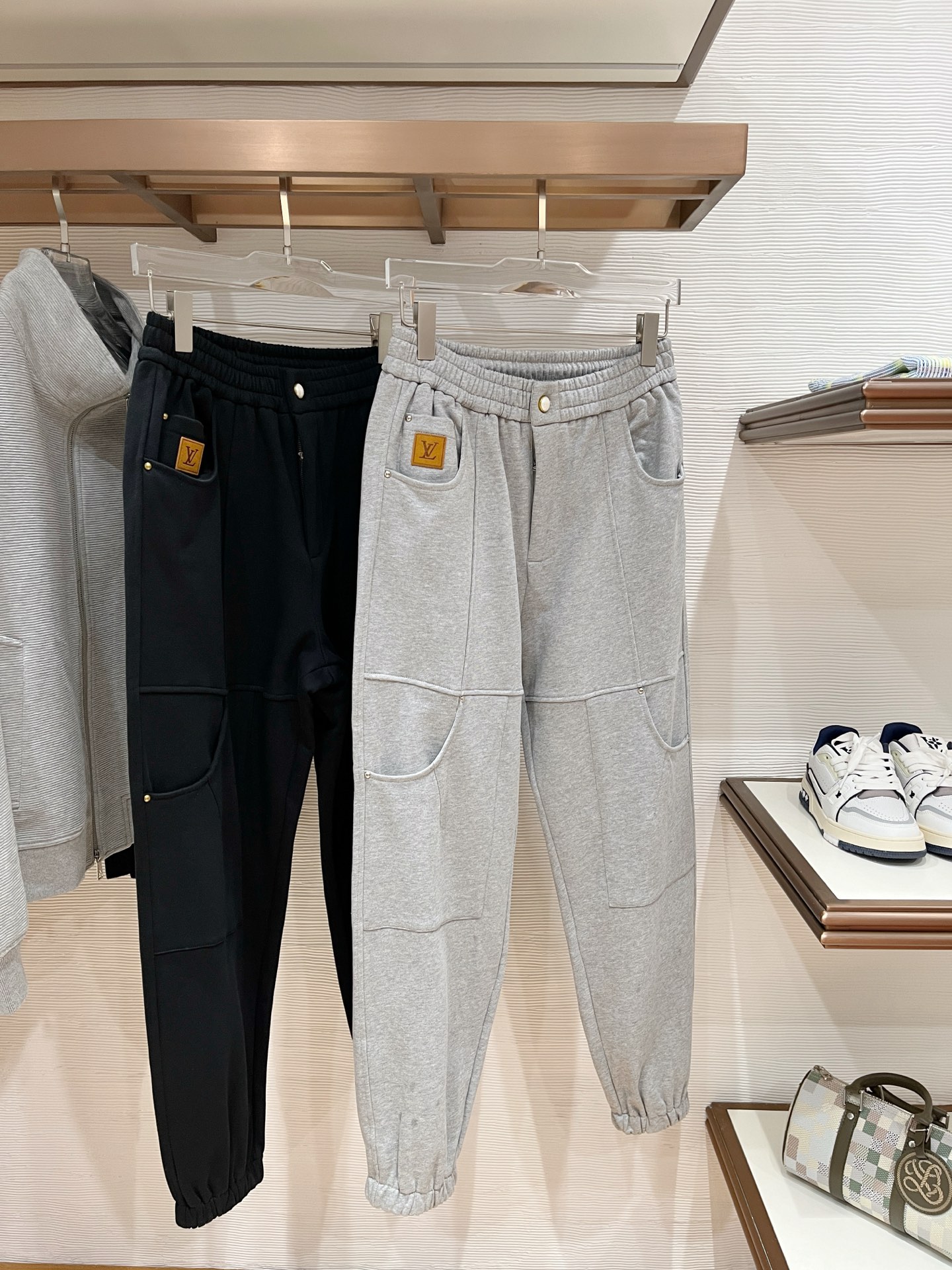 秋冬 LV卫衣毛圈面料 原版五金辅料 设计感足  M-XXXL