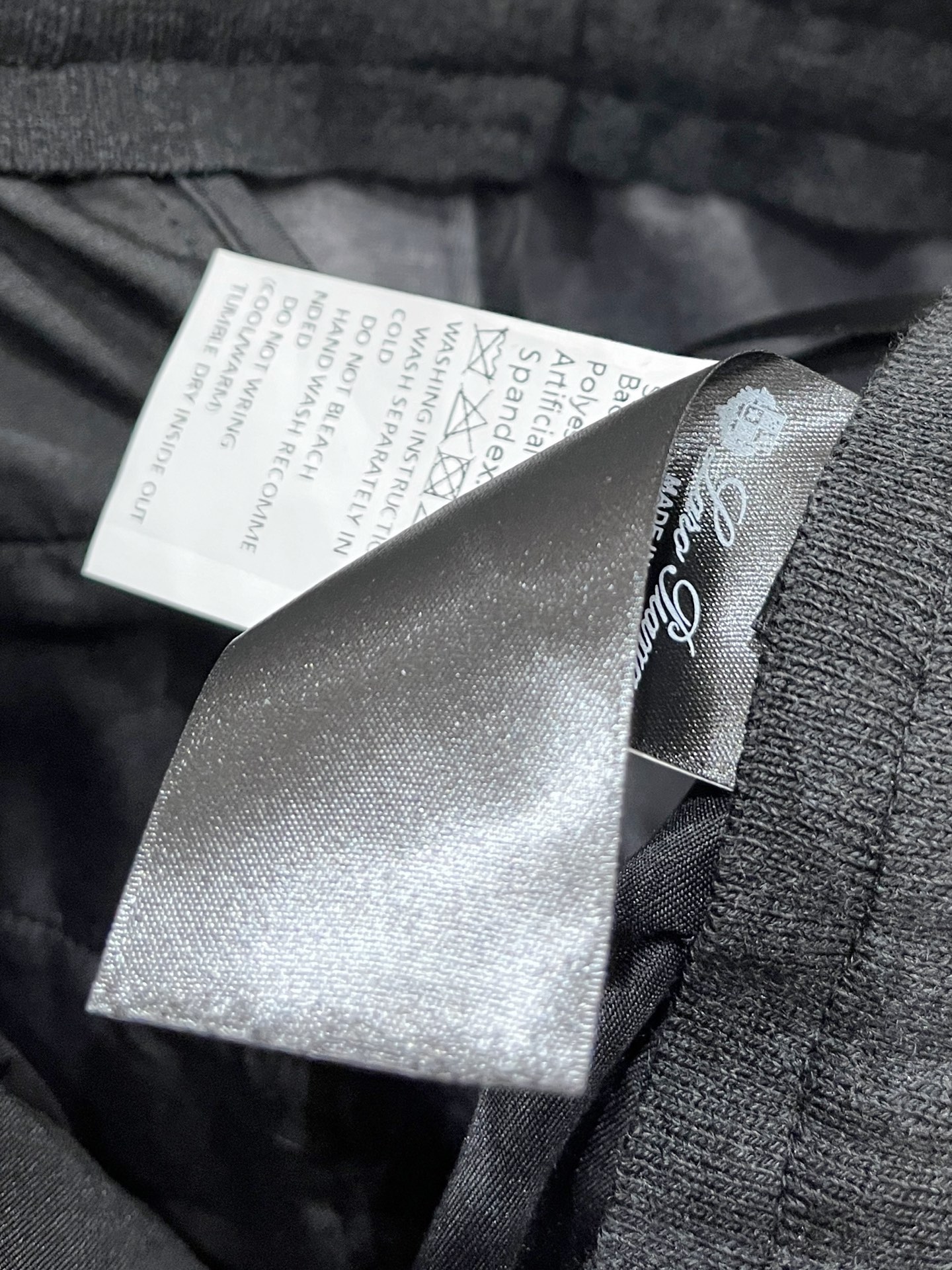 。Lo*ro Pi*na诺 u翩雅 2025秋冬 全品相订单，保暖有型 羊毛呢混纺松紧腰直脚休闲裤 经典