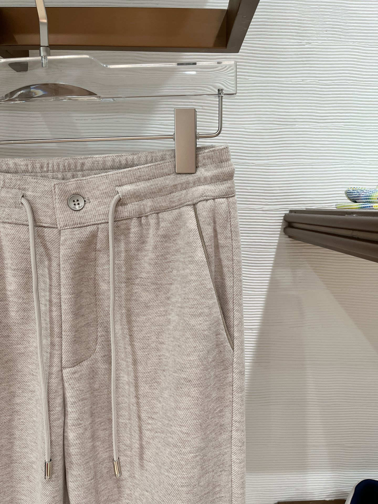 。Lo*ro Pi*na诺 u翩雅 2025秋冬 全品相订单，保暖有型 羊毛呢混纺松紧腰直脚休闲裤 经典