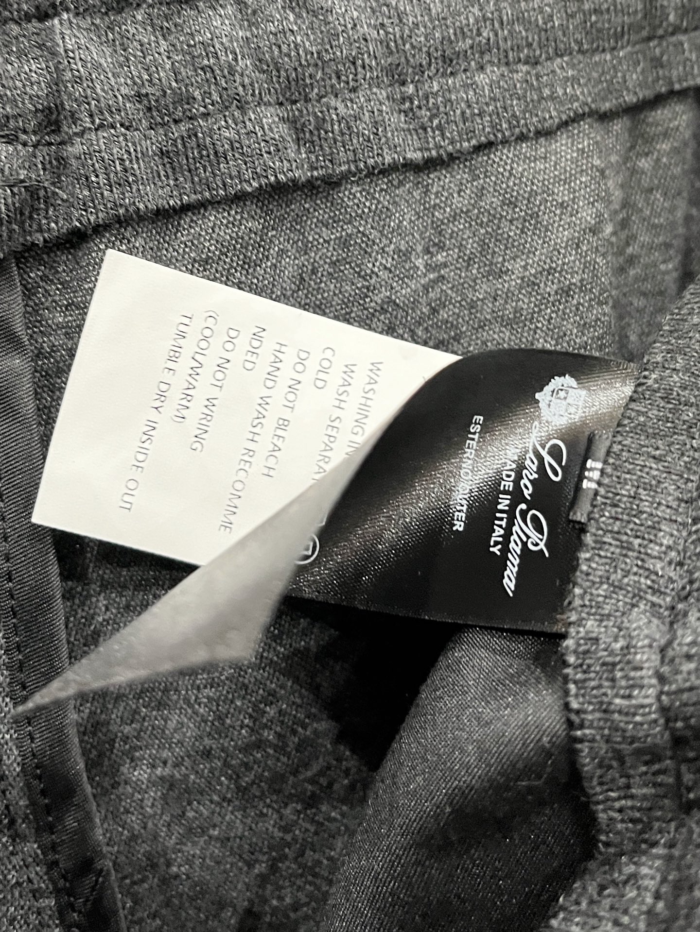 。Lo*ro Pi*na诺 u翩雅 2025秋冬 全品相订单，保暖有型 羊毛呢混纺松紧腰直脚休闲裤 经典