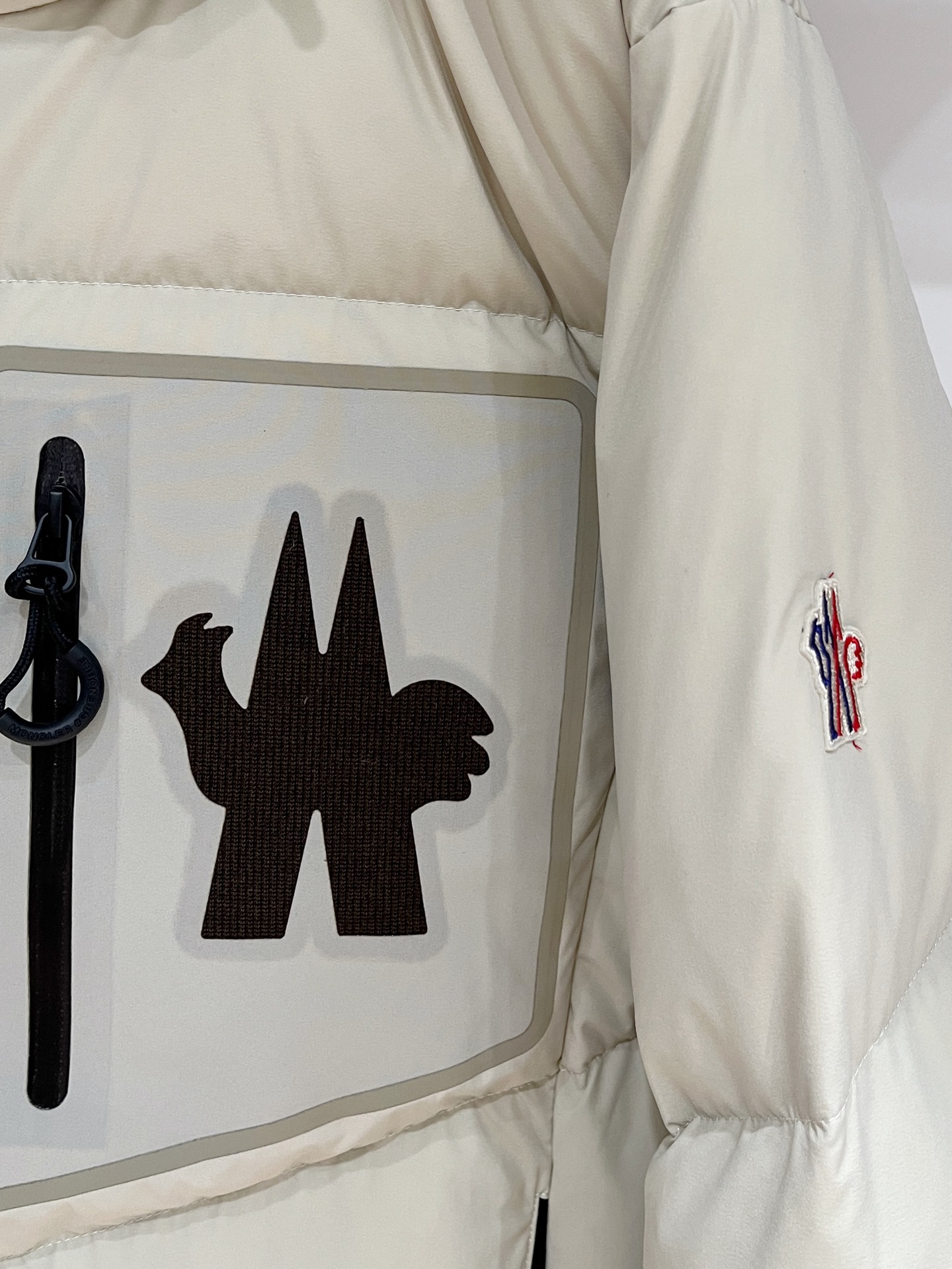 2️⃣0️⃣2️⃣5️⃣秋冬季新款！-Moncl*r男士立领羽绒服，高端轻奢的时尚风格，实穿百搭的款式，