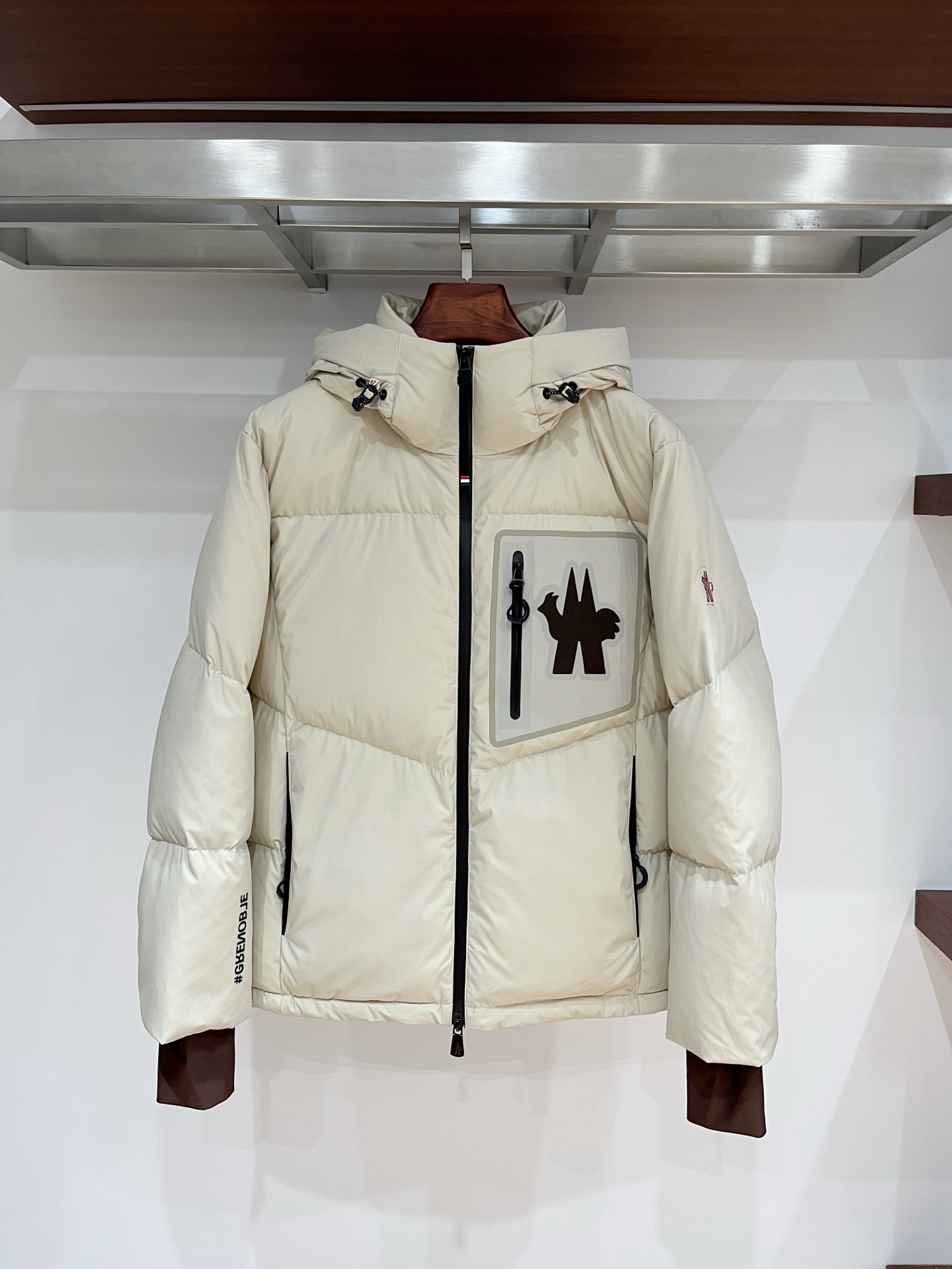 2️⃣0️⃣2️⃣5️⃣秋冬季新款！-Moncl*r男士立领羽绒服，高端轻奢的时尚风格，实穿百搭的款式，