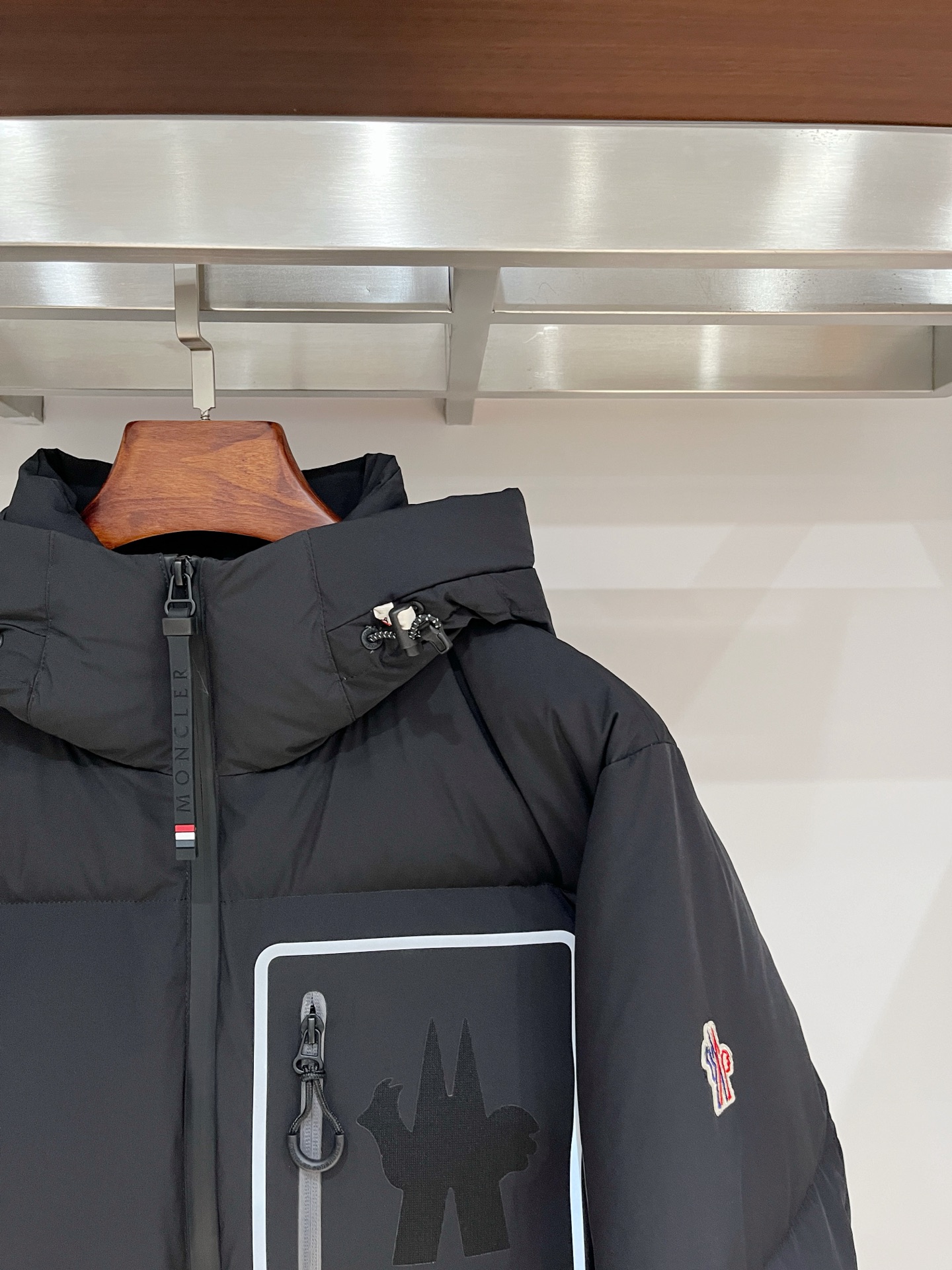 2️⃣0️⃣2️⃣5️⃣秋冬季新款！-Moncl*r男士立领羽绒服，高端轻奢的时尚风格，实穿百搭的款式，