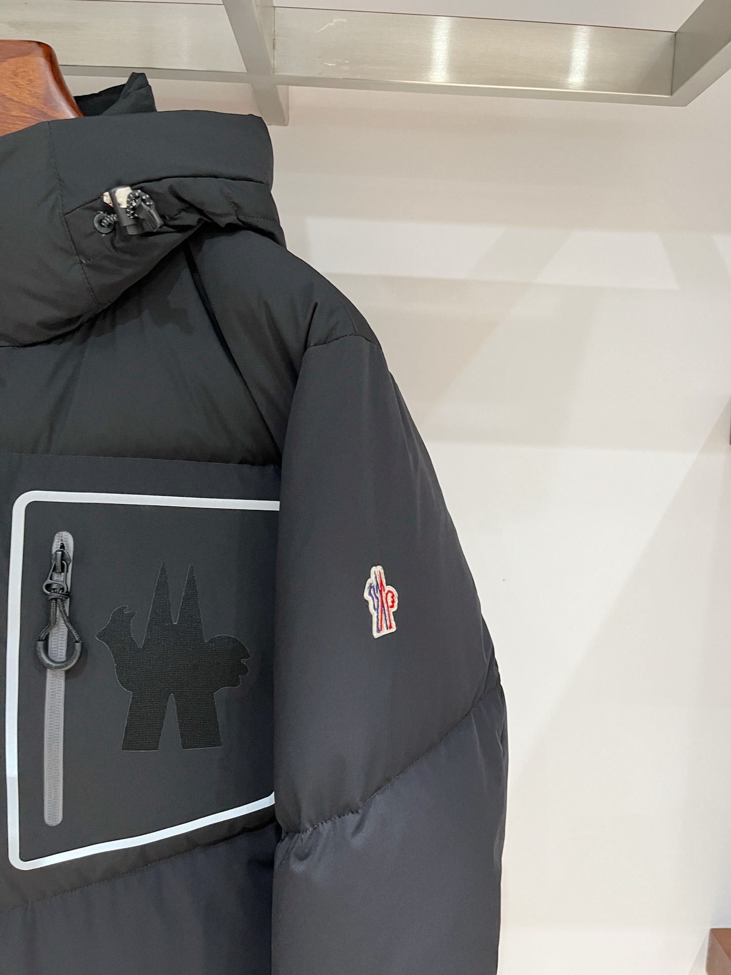 2️⃣0️⃣2️⃣5️⃣秋冬季新款！-Moncl*r男士立领羽绒服，高端轻奢的时尚风格，实穿百搭的款式，