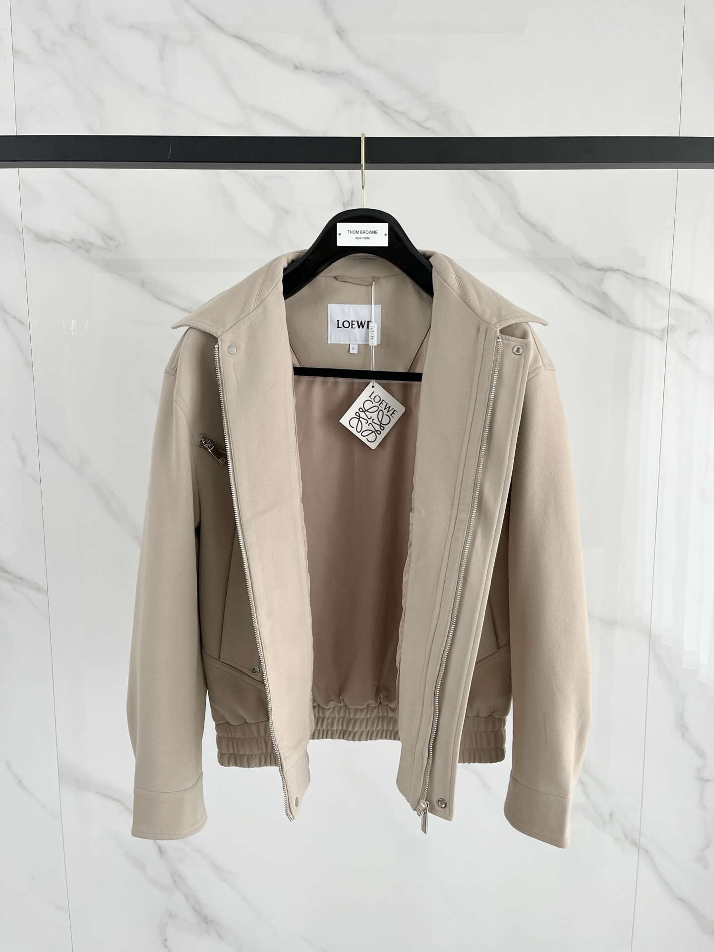 上新 罗意威 官网同款，三标齐全！2025秋冬新款男士夹克外套，时尚休闲高端版本！专柜定制面料 透气舒适