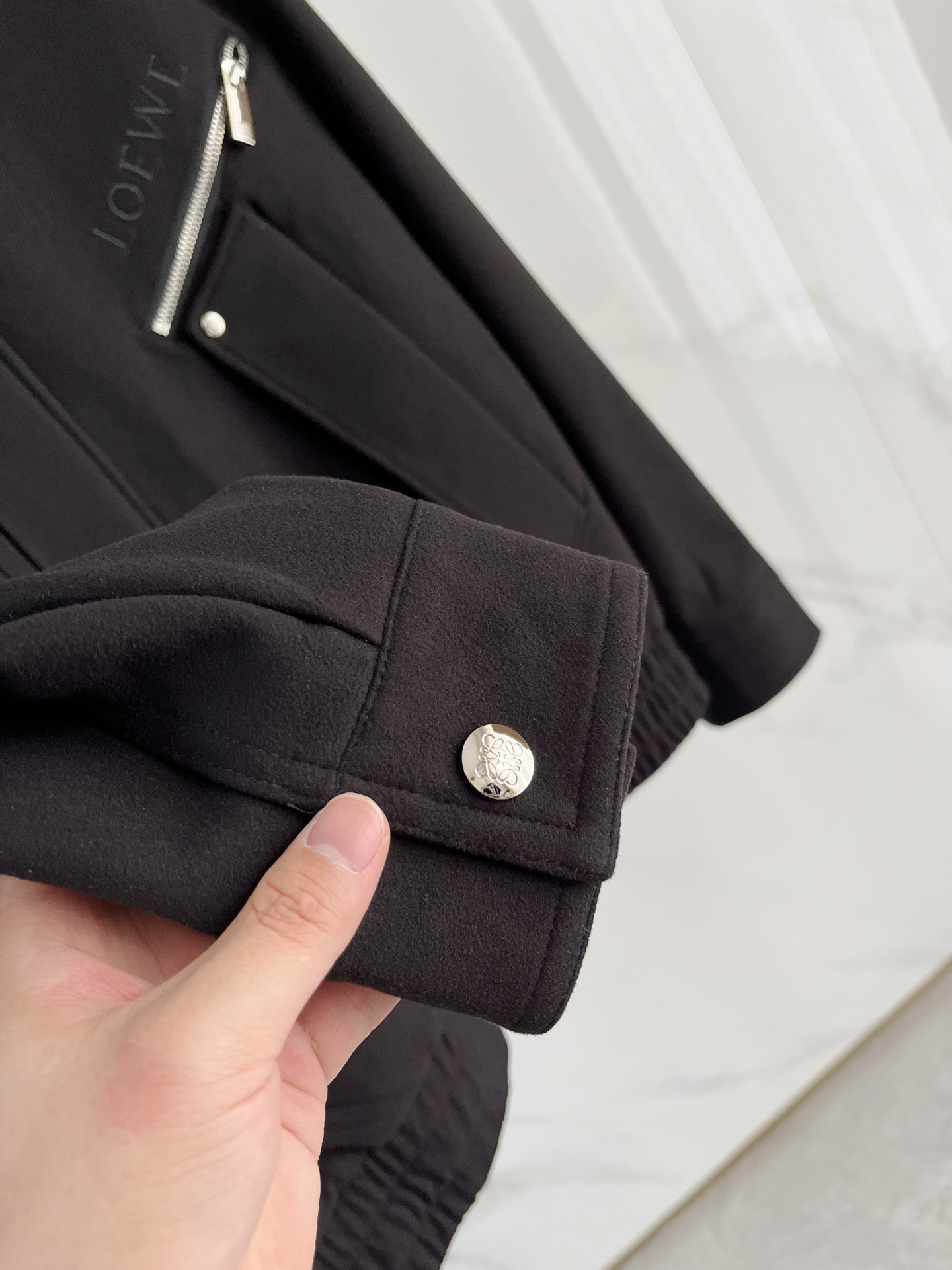 上新 罗意威 官网同款，三标齐全！2025秋冬新款男士夹克外套，时尚休闲高端版本！专柜定制面料 透气舒适