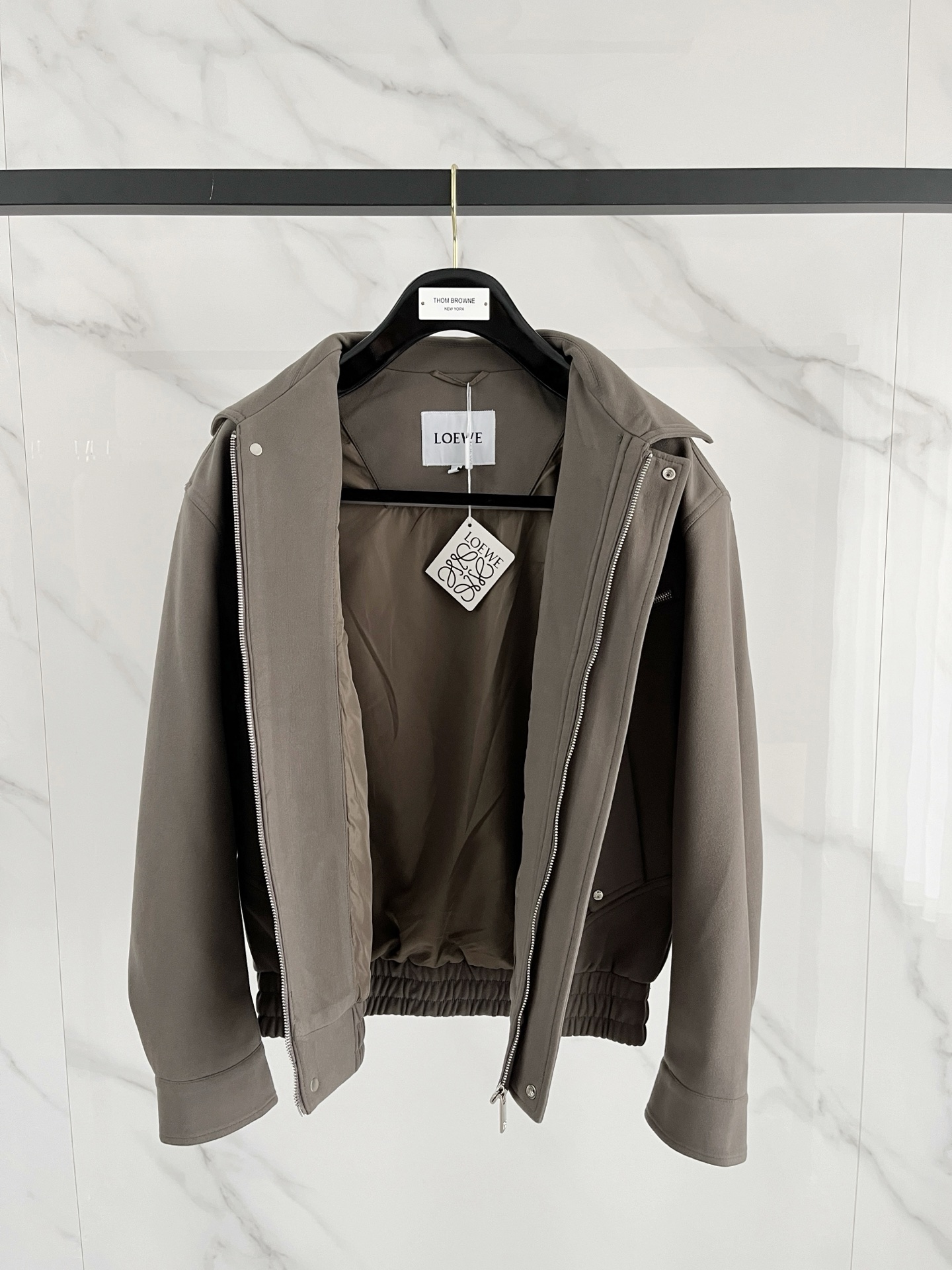 上新 罗意威 官网同款，三标齐全！2025秋冬新款男士夹克外套，时尚休闲高端版本！专柜定制面料 透气舒适