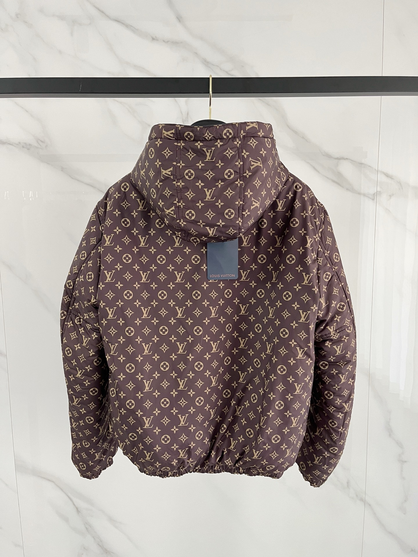 加棉lv 官网同款，三标齐全！2025秋冬新款男士夹克外套，时尚休闲高端版本！专柜定制面料 透气舒适度高