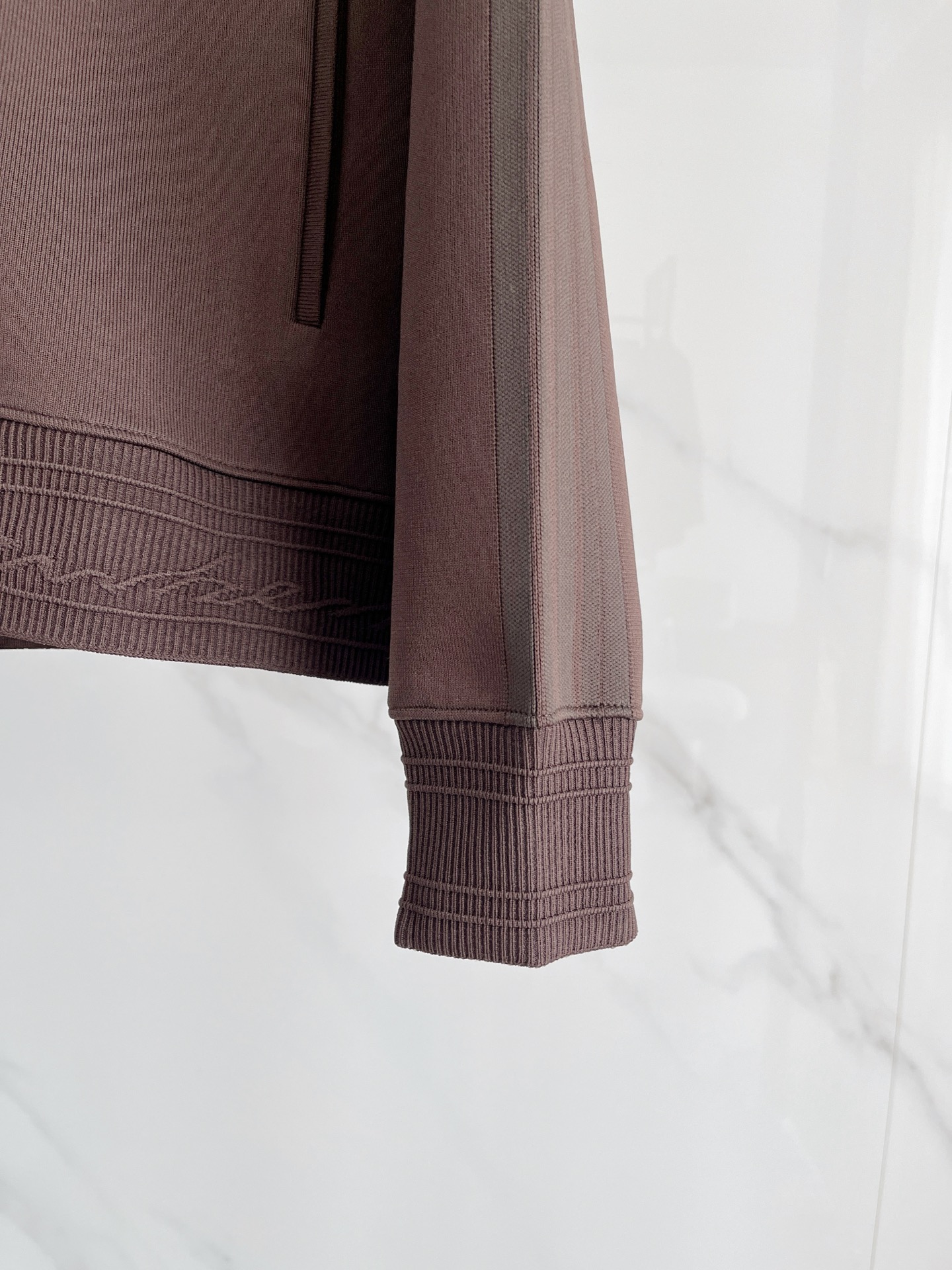 。Burb@rry FW25 纯色立领拉链长袖夹克外套 男款 海军蓝M-3XL面料涤纶版型合身厚度适中款