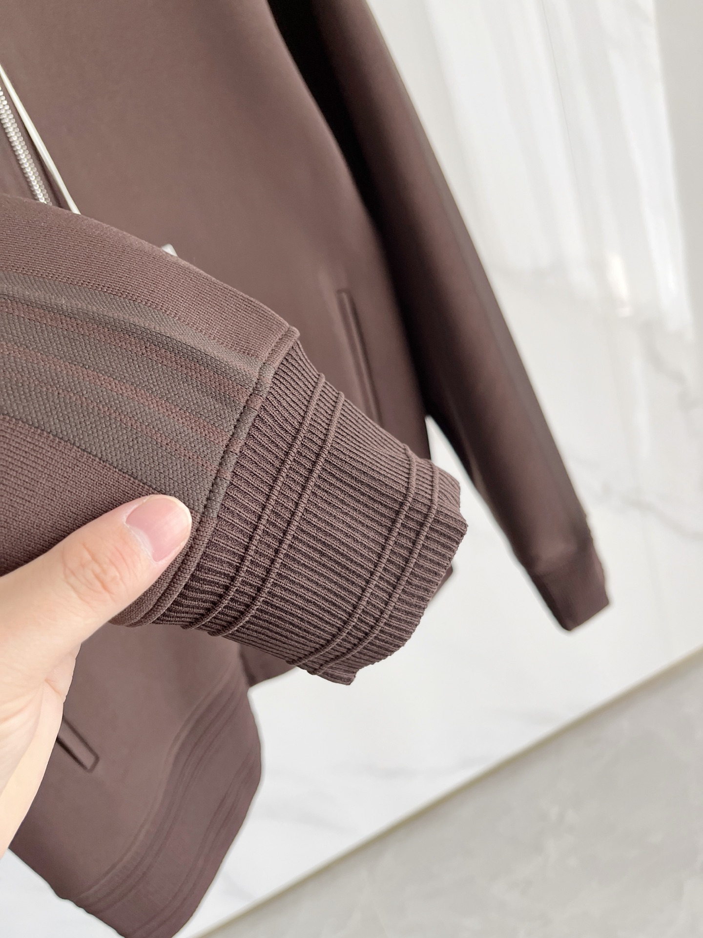 。Burb@rry FW25 纯色立领拉链长袖夹克外套 男款 海军蓝M-3XL面料涤纶版型合身厚度适中款