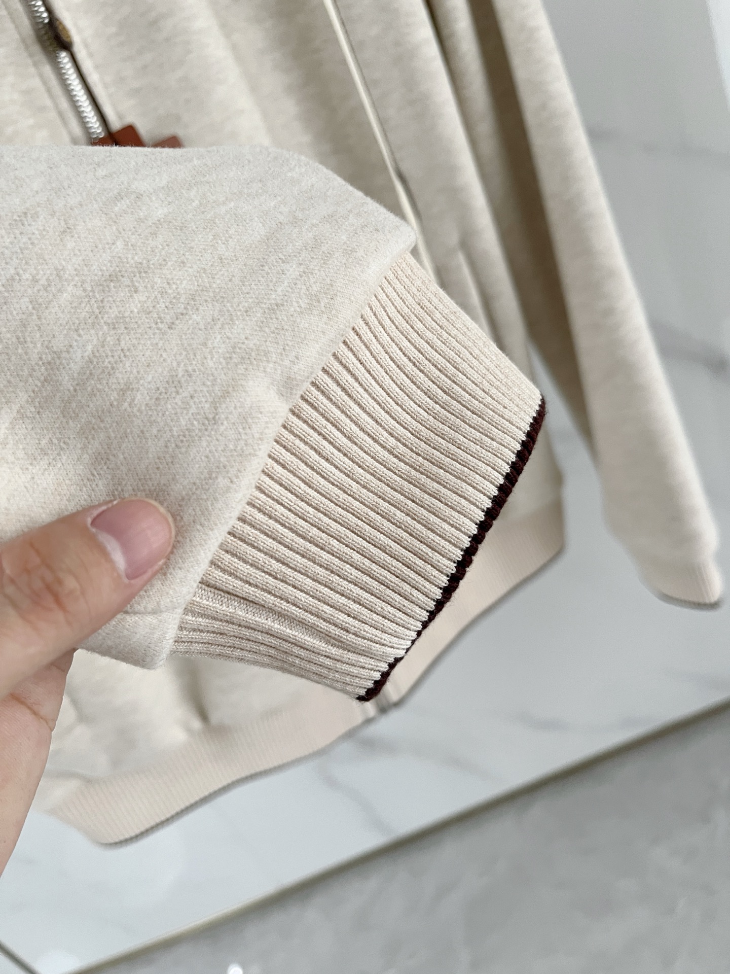 lP🆕。一套发售 独家首发❤️高端原单品质老钱风穿搭 重磅羊毛羊绒套装！飞行夹克拉链翻领羊绒外套搭配 直