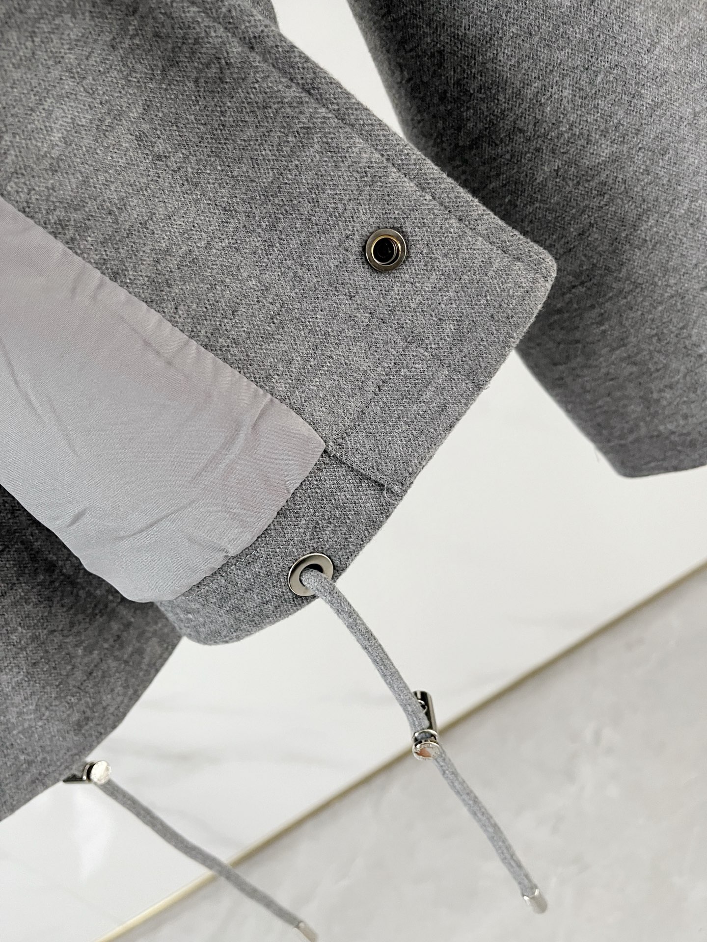 普拉达一套发售 独家首发❤️高端原单品质老钱风穿搭 重磅羊毛羊绒套装！飞行夹克拉链翻领羊绒外套搭配 直筒