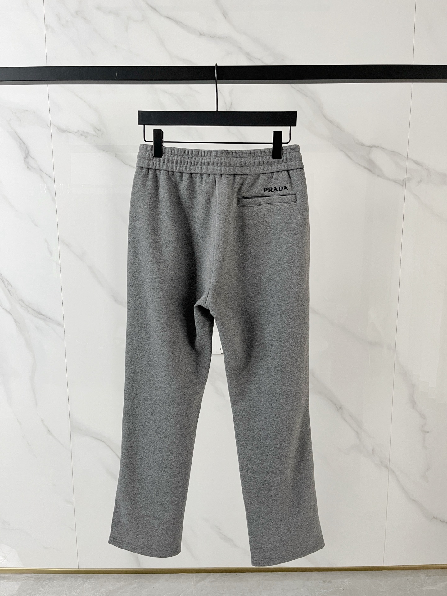 普拉达一套发售 独家首发❤️高端原单品质老钱风穿搭 重磅羊毛羊绒套装！飞行夹克拉链翻领羊绒外套搭配 直筒