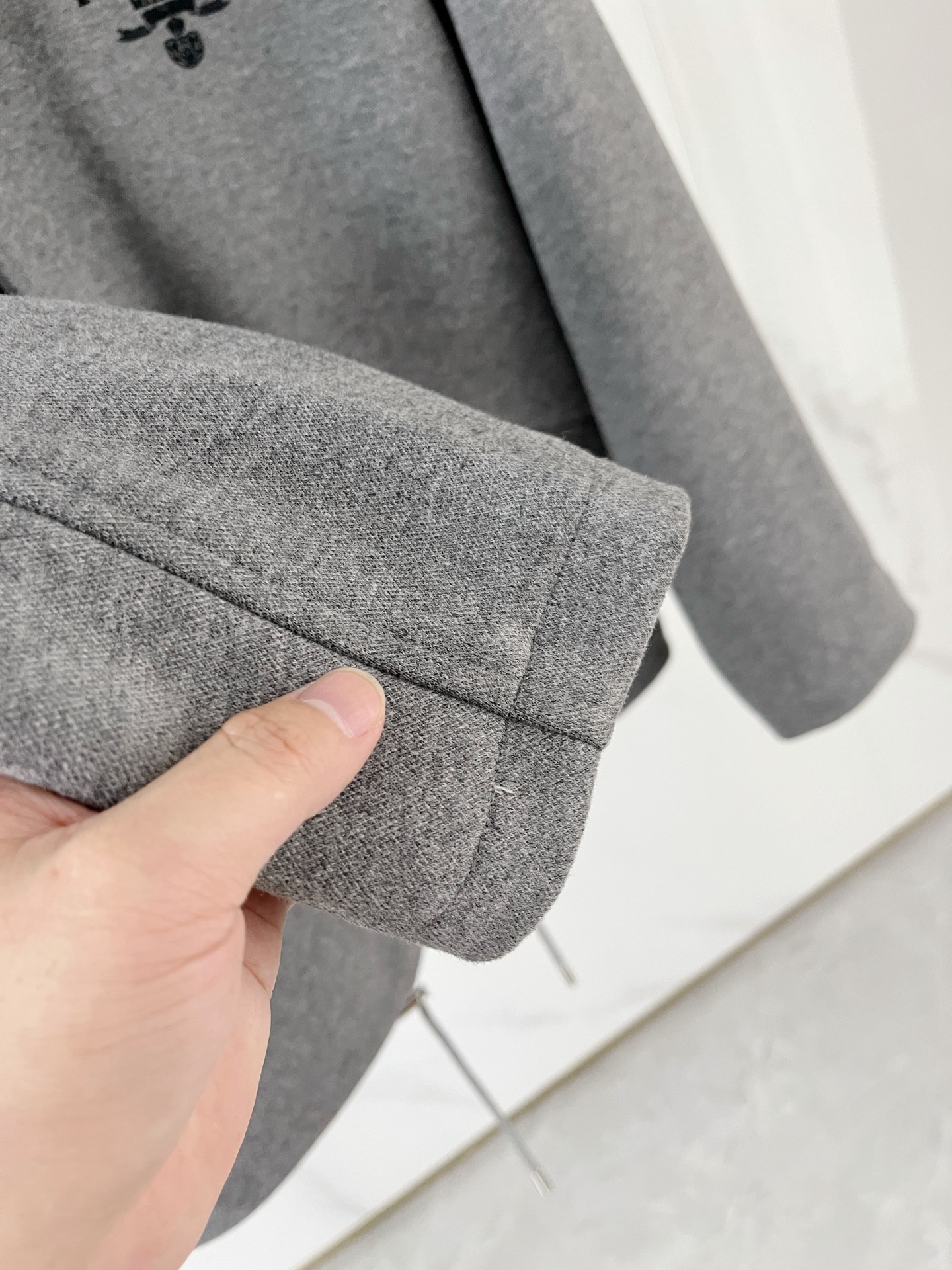 普拉达一套发售 独家首发❤️高端原单品质老钱风穿搭 重磅羊毛羊绒套装！飞行夹克拉链翻领羊绒外套搭配 直筒