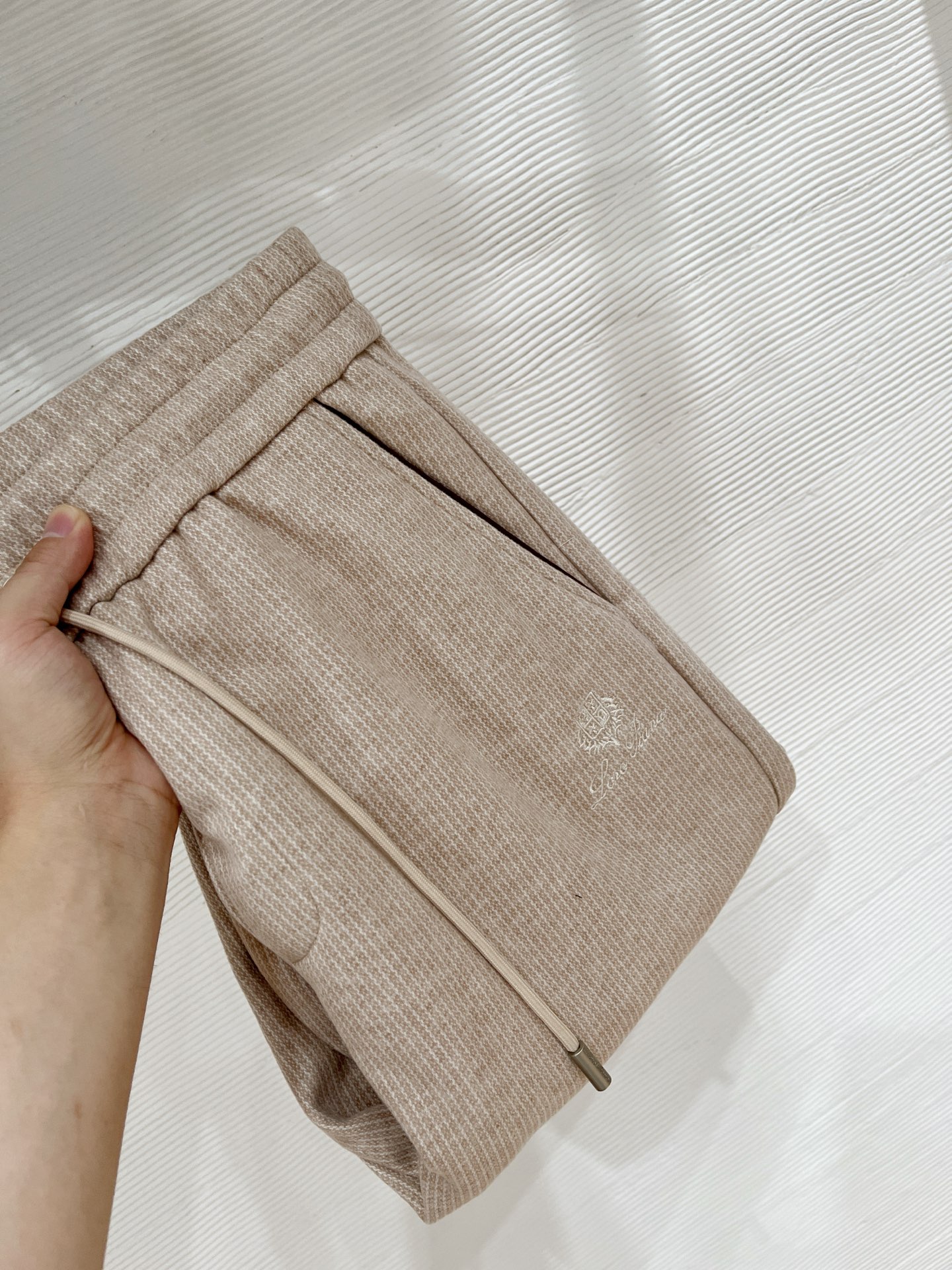 Lo*ro Pi*na诺 u翩雅 2025秋冬 全品相订单，保暖有型 羊毛呢混纺松紧腰直脚休闲裤 经典百