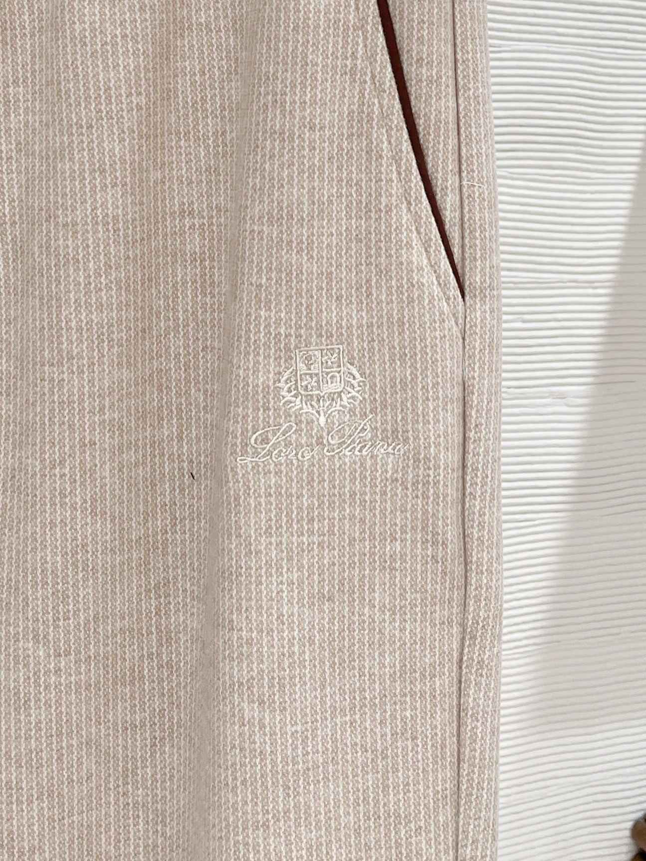 Lo*ro Pi*na诺 u翩雅 2025秋冬 全品相订单，保暖有型 羊毛呢混纺松紧腰直脚休闲裤 经典百