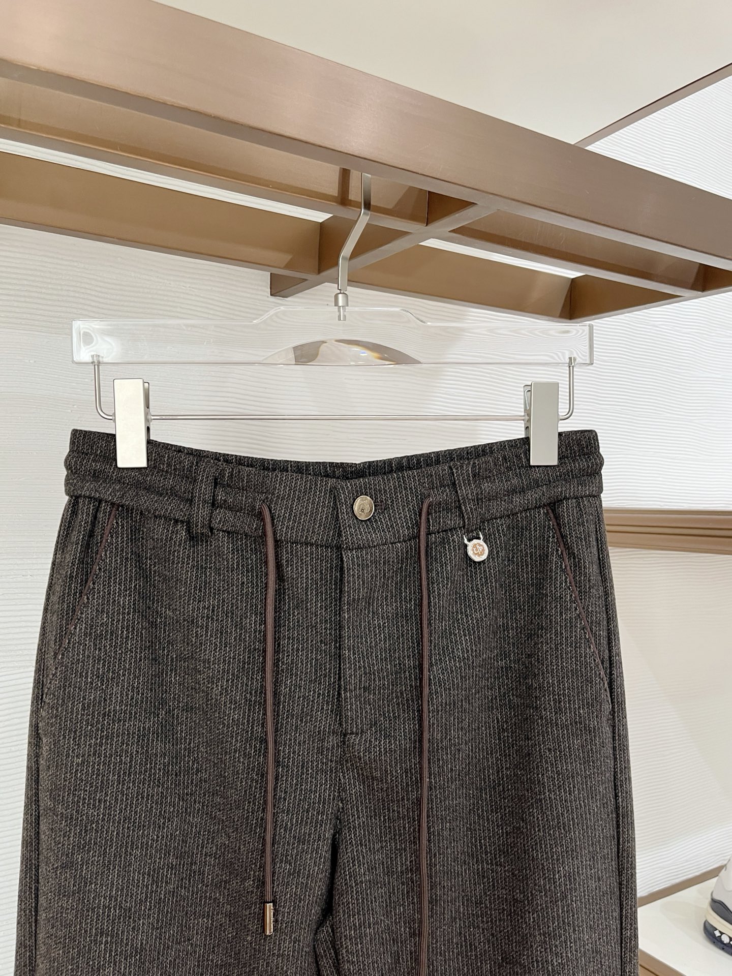 Lo*ro Pi*na诺 u翩雅 2025秋冬 全品相订单，保暖有型 羊毛呢混纺松紧腰直脚休闲裤 经典百