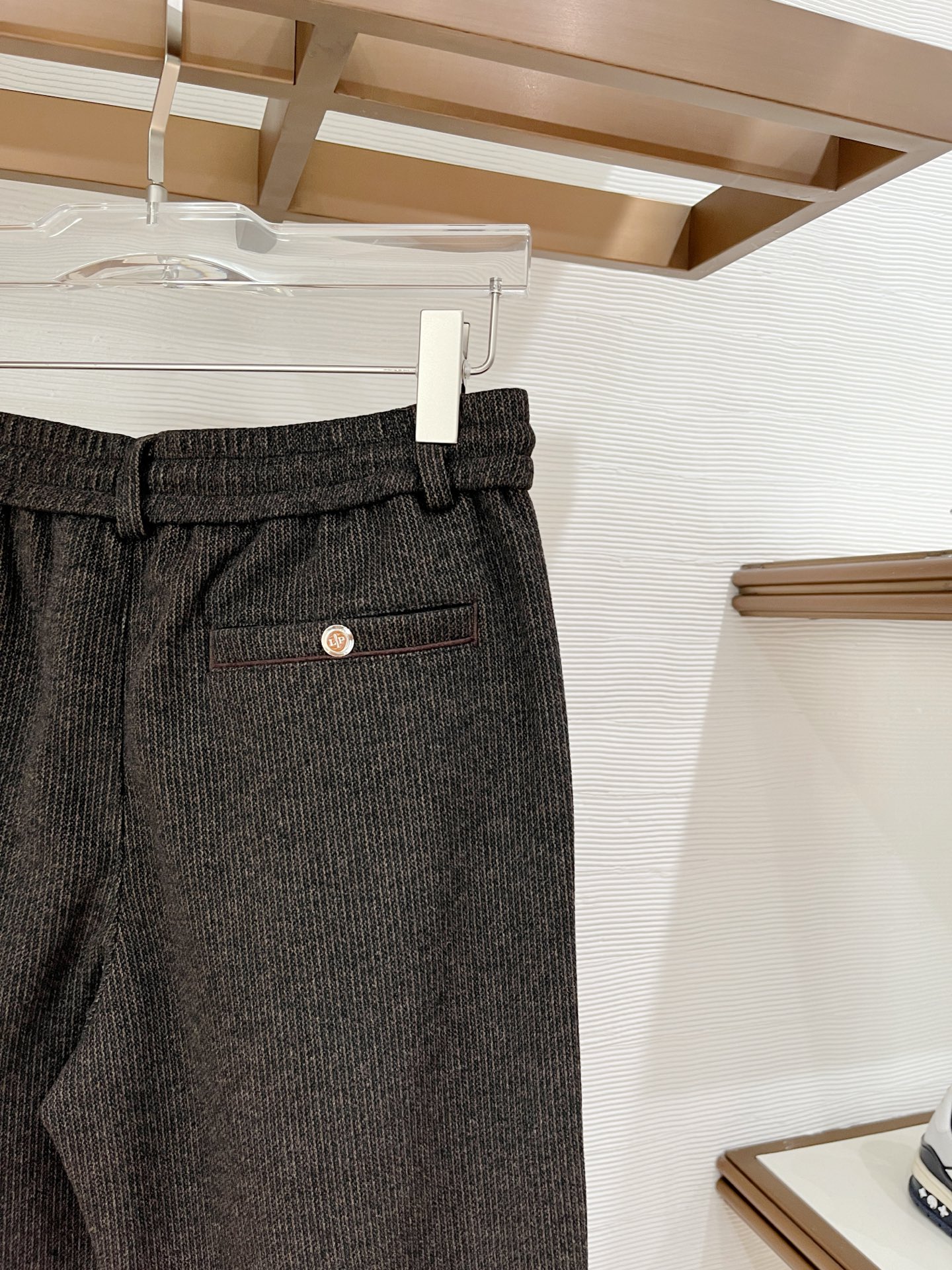 Lo*ro Pi*na诺 u翩雅 2025秋冬 全品相订单，保暖有型 羊毛呢混纺松紧腰直脚休闲裤 经典百