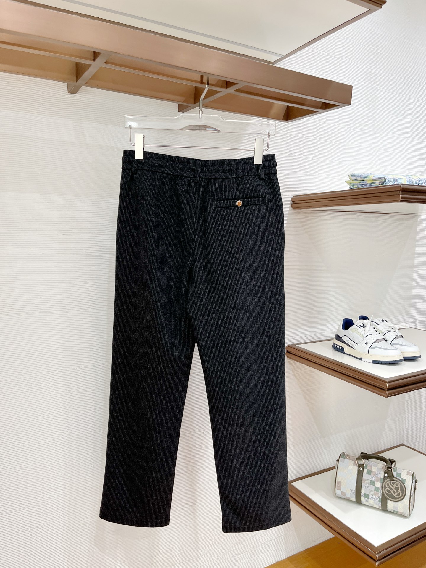 Lo*ro Pi*na诺 u翩雅 2025秋冬 全品相订单，保暖有型 羊毛呢混纺松紧腰直脚休闲裤 经典百