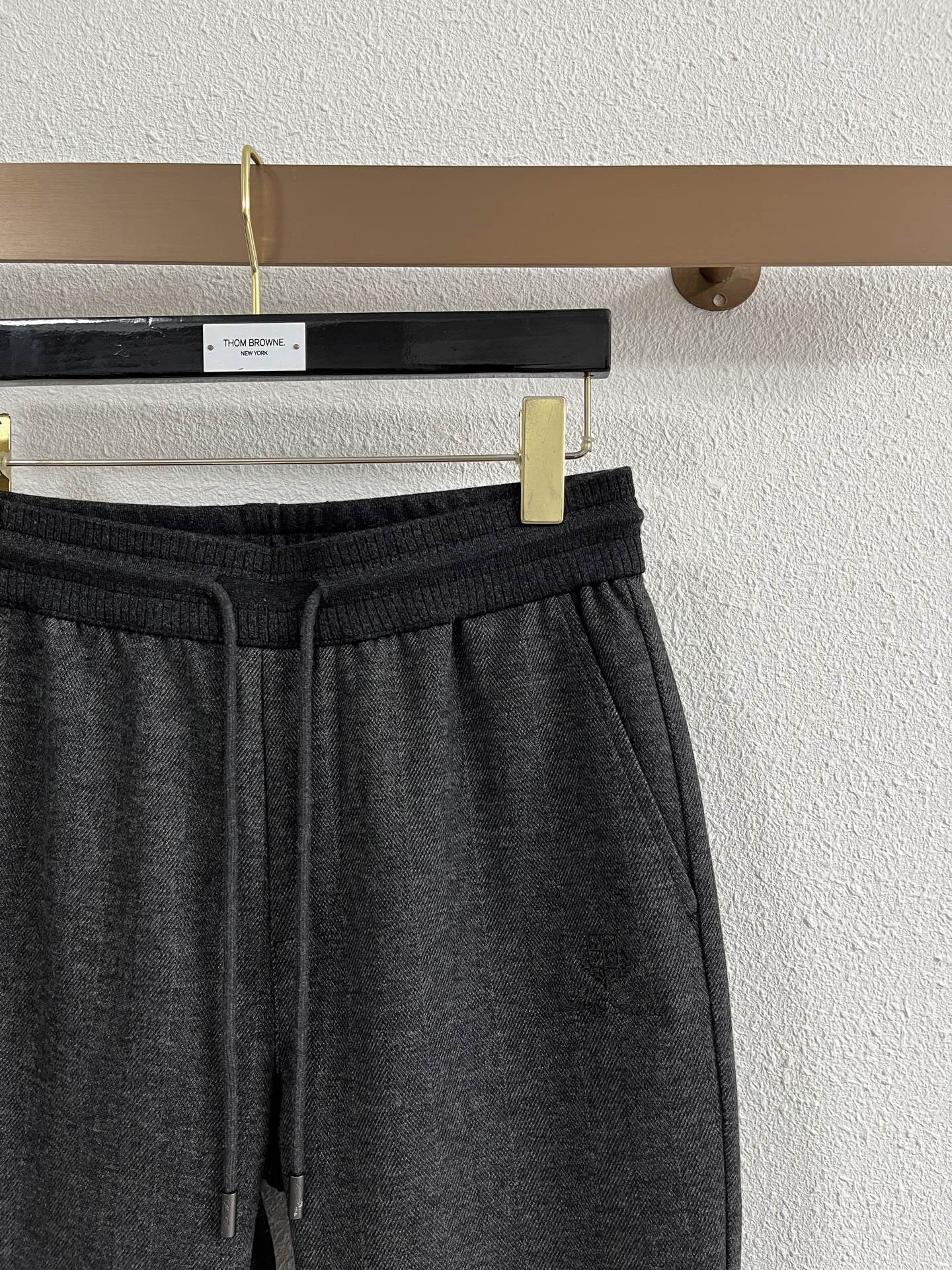 Lo*ro Pi*na诺 u翩雅 2025秋冬 全品相订单，保暖有型 羊毛呢混纺松紧腰直脚休闲裤 经典百