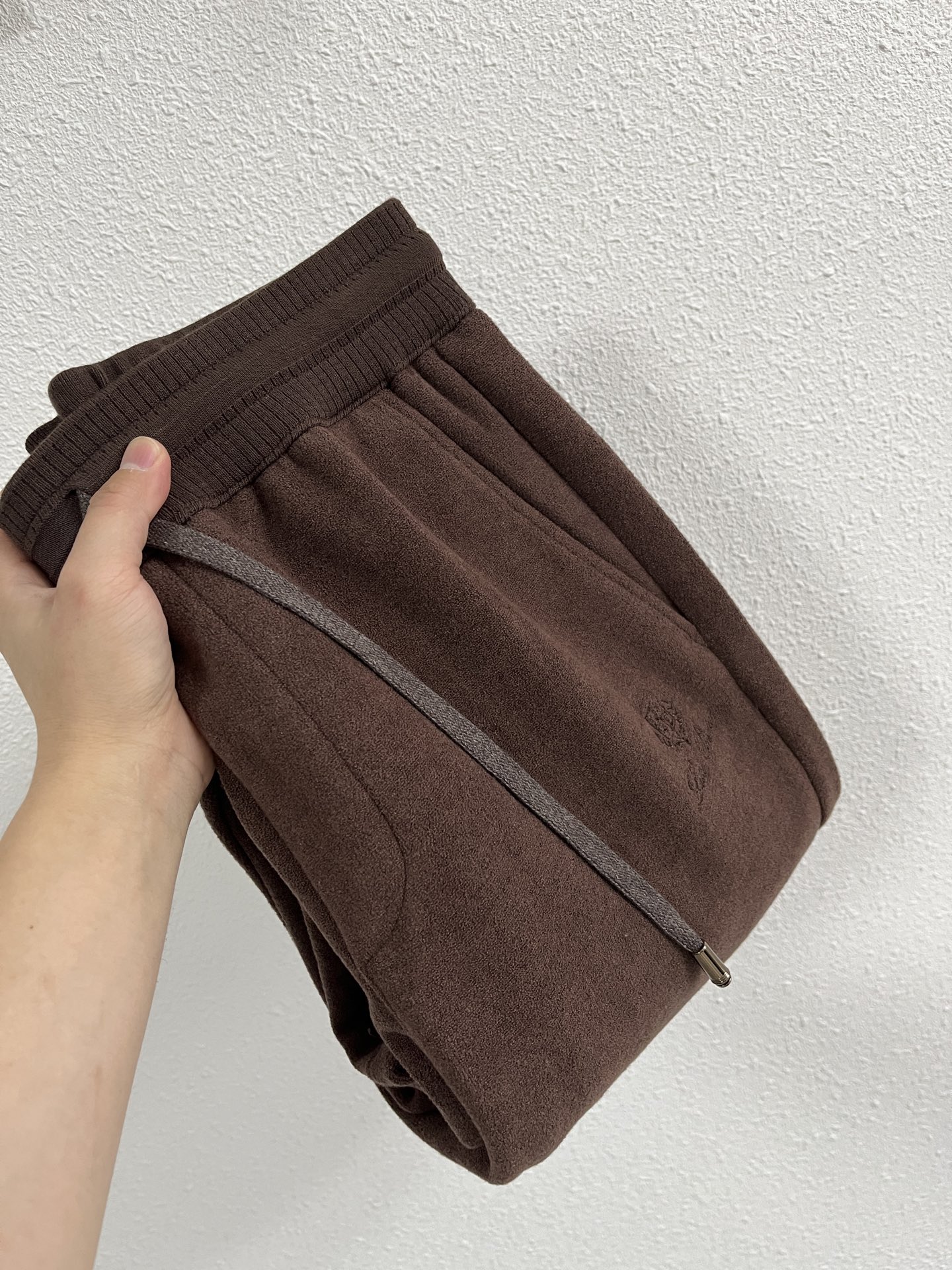 lp🆕 秋冬 ，保暖有型高密度毛巾面混纺松紧腰直脚休闲裤 经典百搭 标志刺绣的点缀，松紧腰抽绳 合体的剪