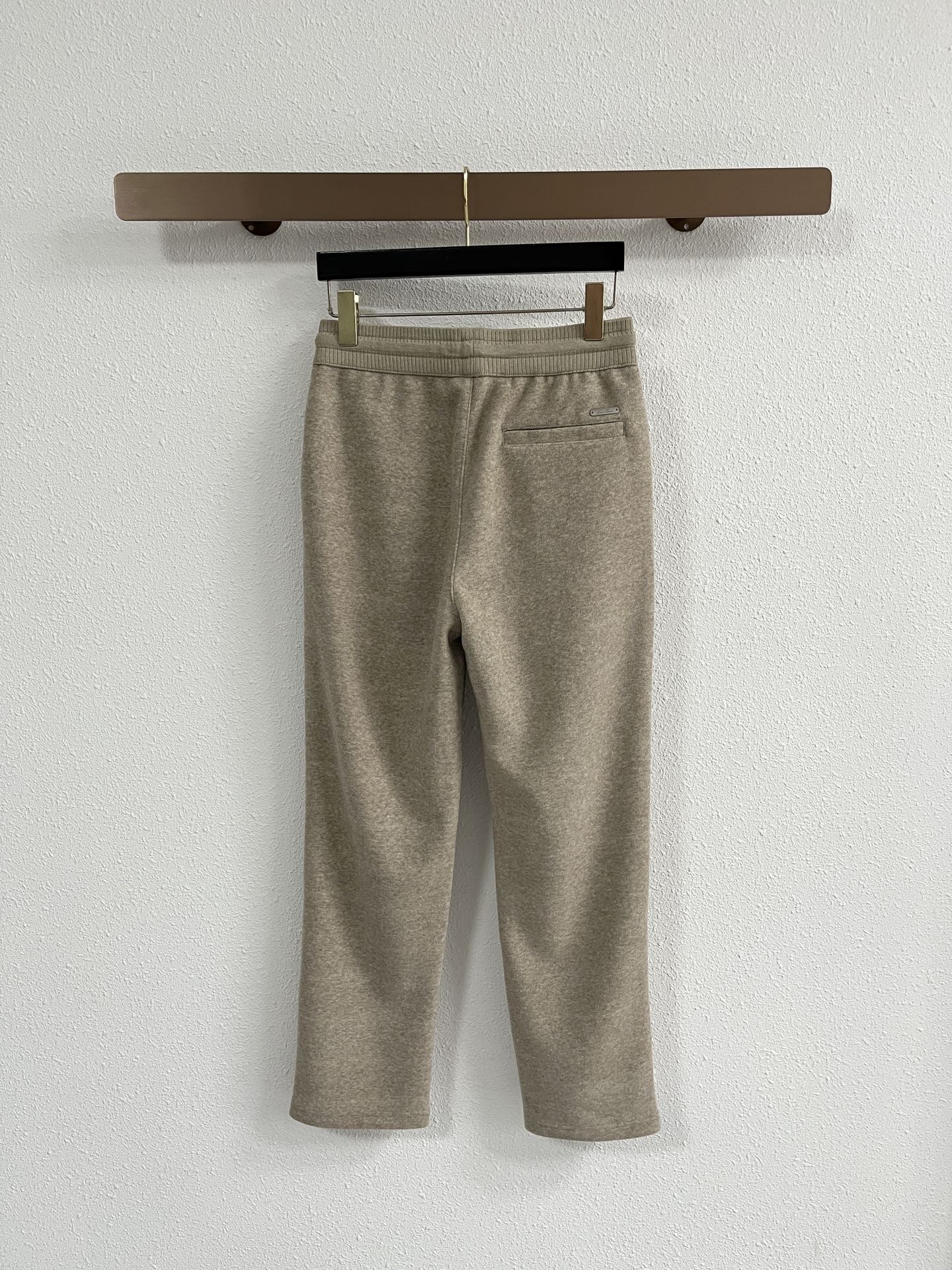 lp🆕 秋冬 ，保暖有型高密度毛巾面混纺松紧腰直脚休闲裤 经典百搭 标志刺绣的点缀，松紧腰抽绳 合体的剪