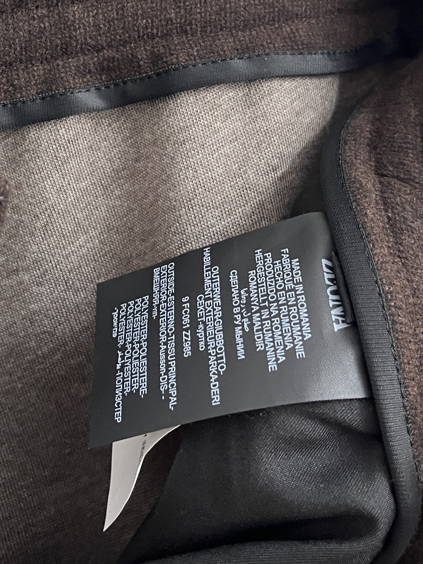 Zz杰尼*亚🔥秋冬新款男士直筒运动裤，羊绒羊毛混纺面料、三标齐、松紧腰抽绳、两侧拉链口袋设计，合体的裁剪