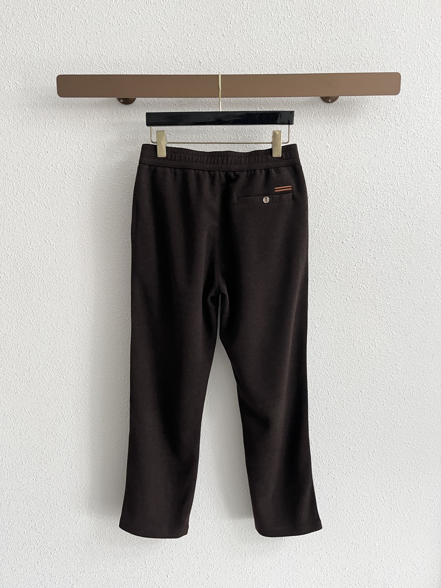 Zz杰尼*亚🔥秋冬新款男士直筒运动裤，羊绒羊毛混纺面料、三标齐、松紧腰抽绳、两侧拉链口袋设计，合体的裁剪