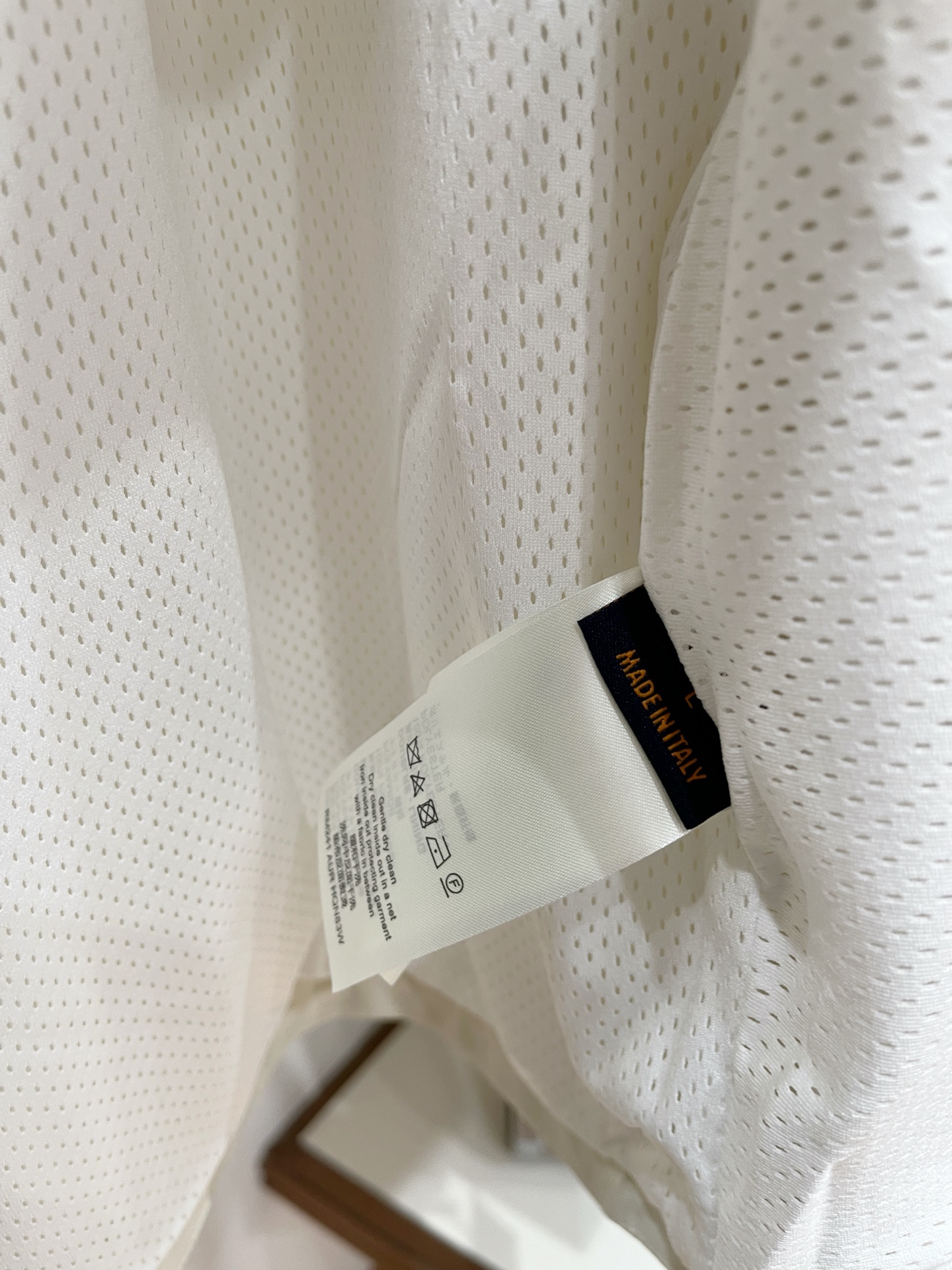 上新。lv官网同款，三标齐全！2025秋冬新款男士夹克外套，时尚休闲高端版本！专柜定制面料 透气舒适度高