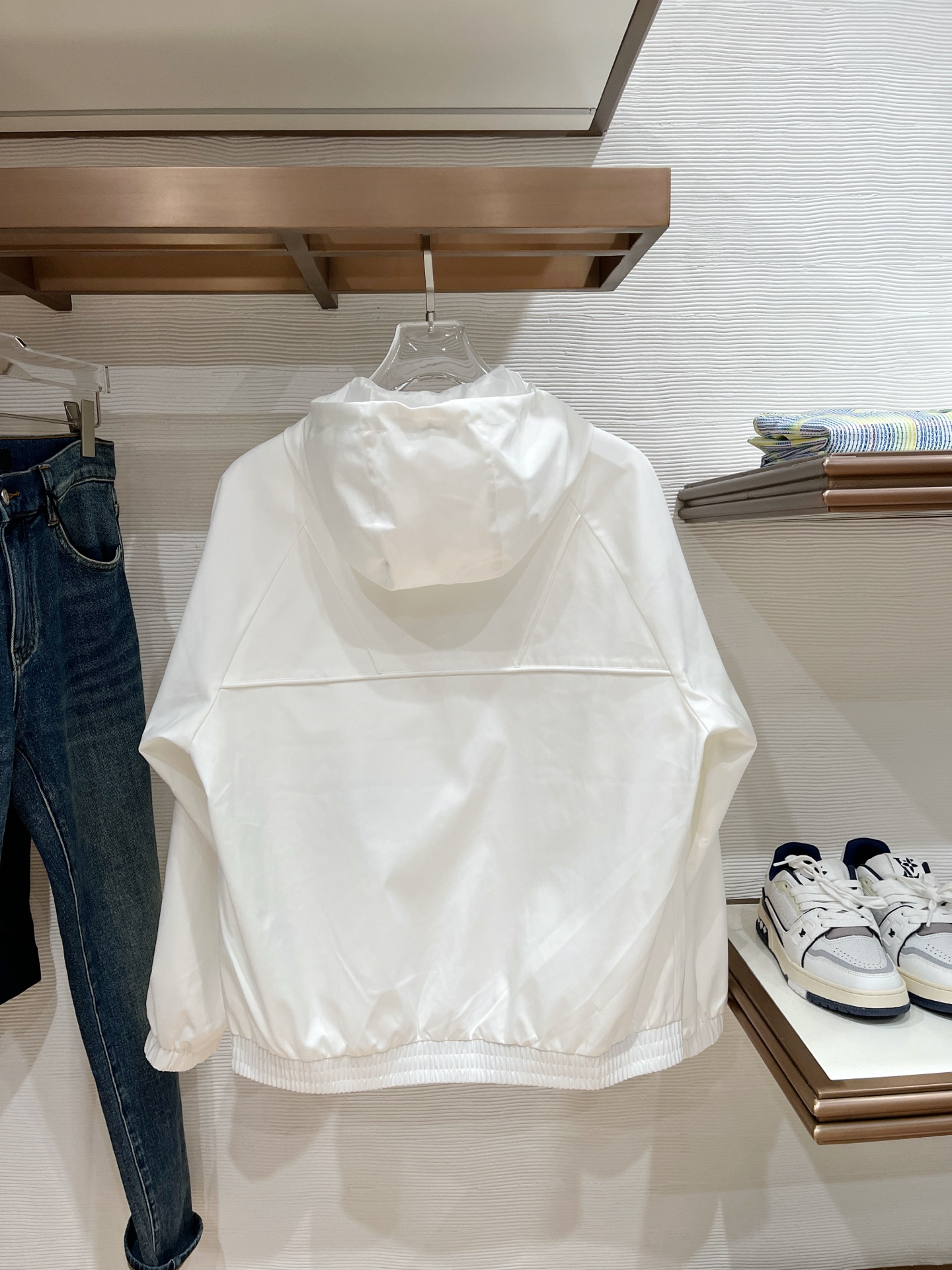 新品。Dio*迪桑特联盟新款夹克外套，秀场新品‼品相非常完美，舒适保暖，三标齐全色泽饱满诱人，非常出彩的