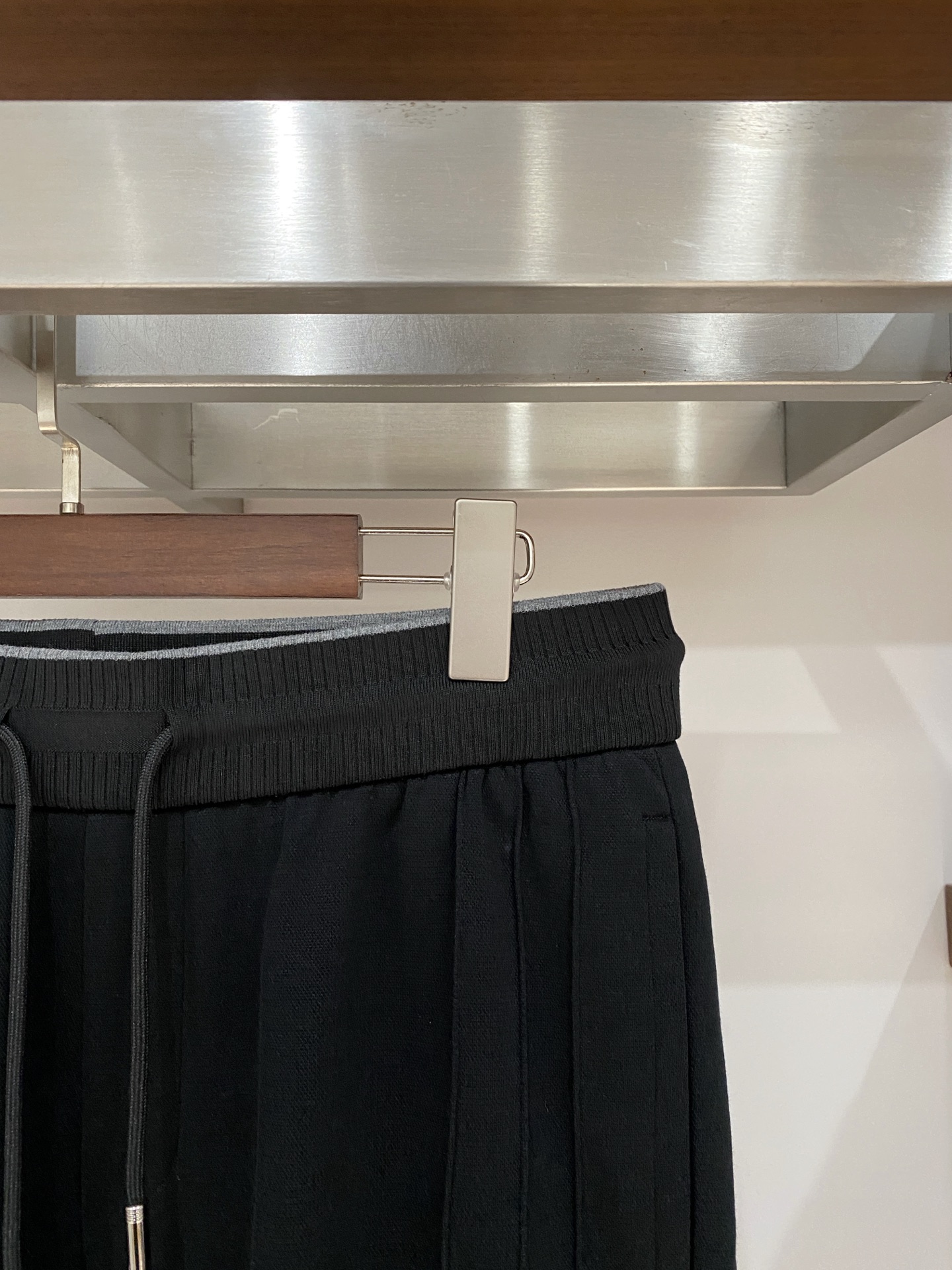 顶级品质>专柜官网同步发售！辅料全部原版定制出品，贸易公司真品订单。高级定制进口面料，以天然植物纖維提炼