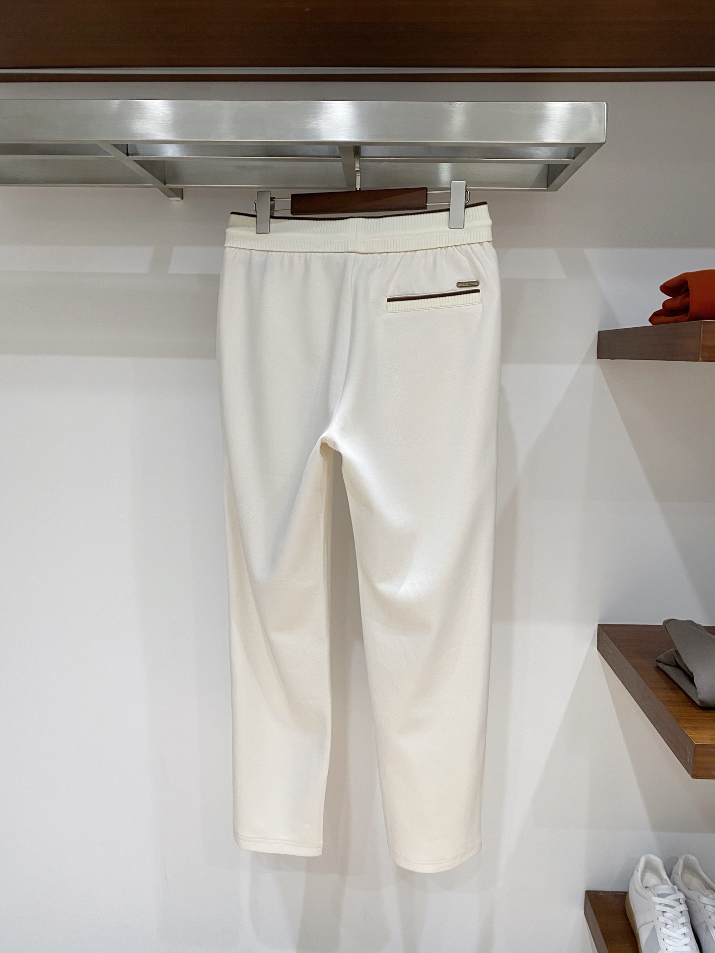 顶级品质>专柜官网同步发售！辅料全部原版定制出品，贸易公司真品订单。高级定制进口面料，以天然植物纖維提炼