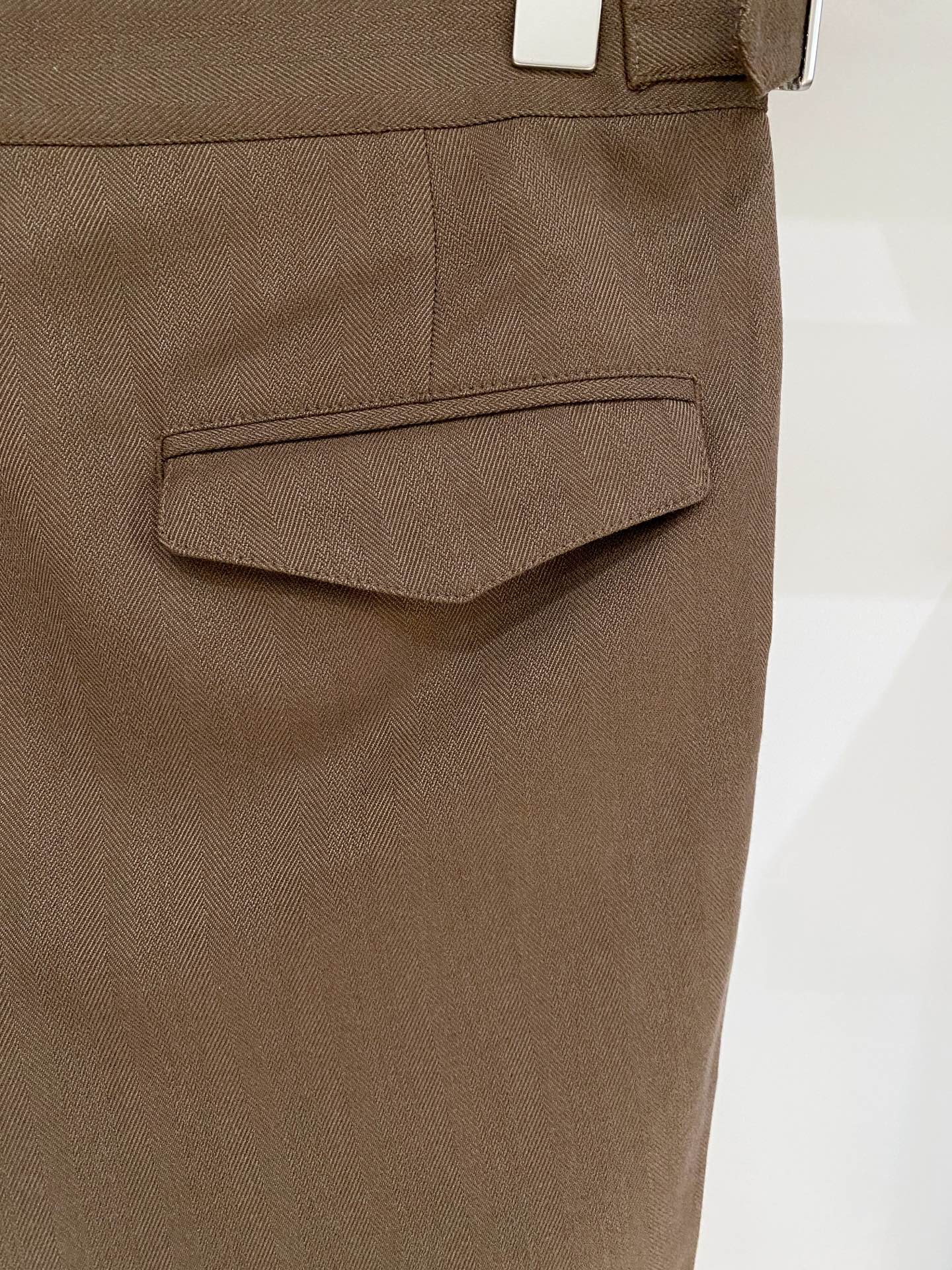 P250  顶级品质>专柜官网同步发售！辅料全部原版定制出品，贸易公司真品订单。高级定制进口面料，以天然植物纖維提炼出来，比一般棉织物轻薄 手感柔软，穿着舒适 完全不易有刺激皮肤 面料吸湿性、透气性良好 尺码: 30-38无35 37