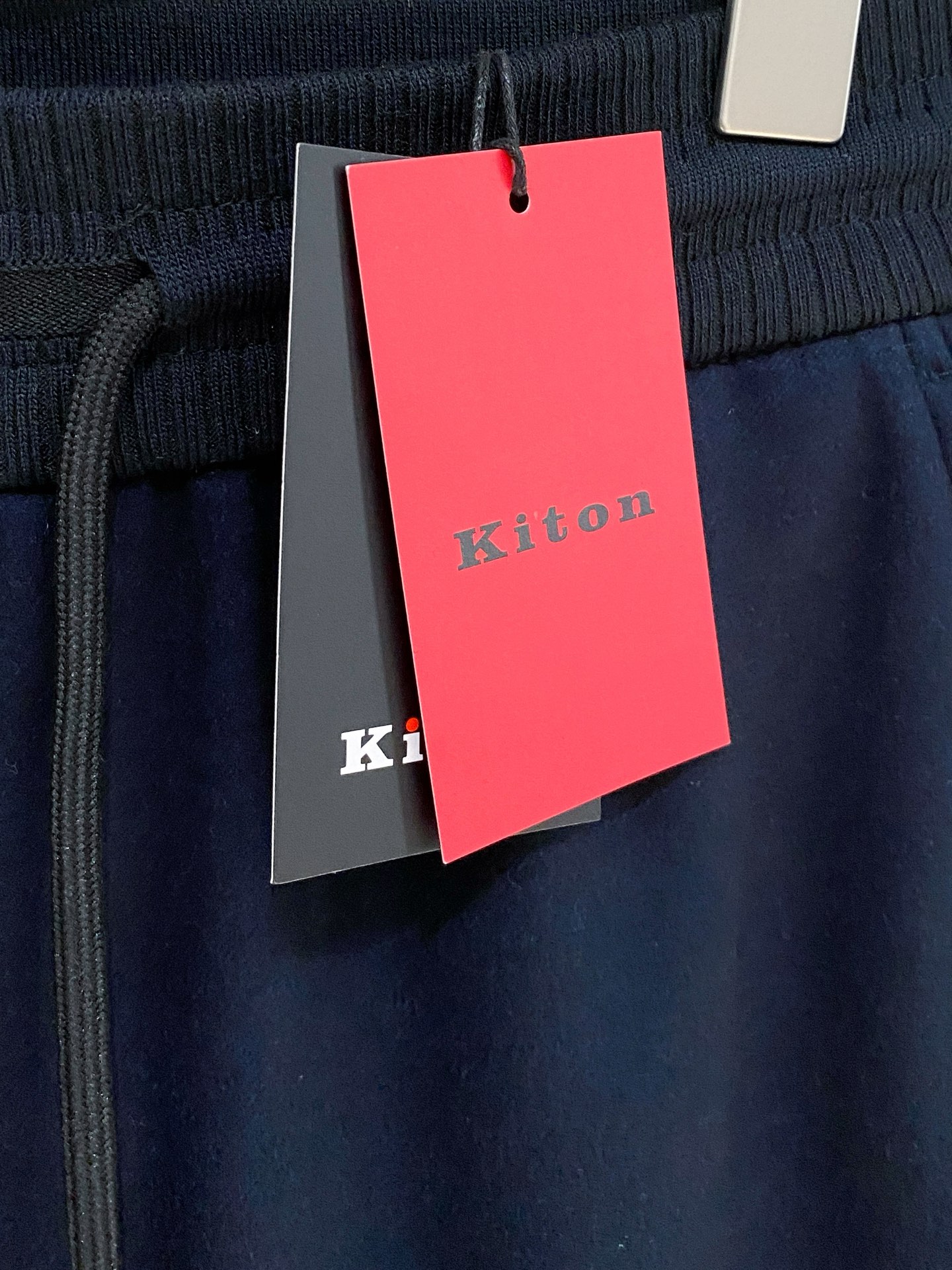 顶级品质>专柜官网同步发售！辅料全部原版定制出品，贸易公司真品订单。高级定制进口面料，以天然植物纖維提炼