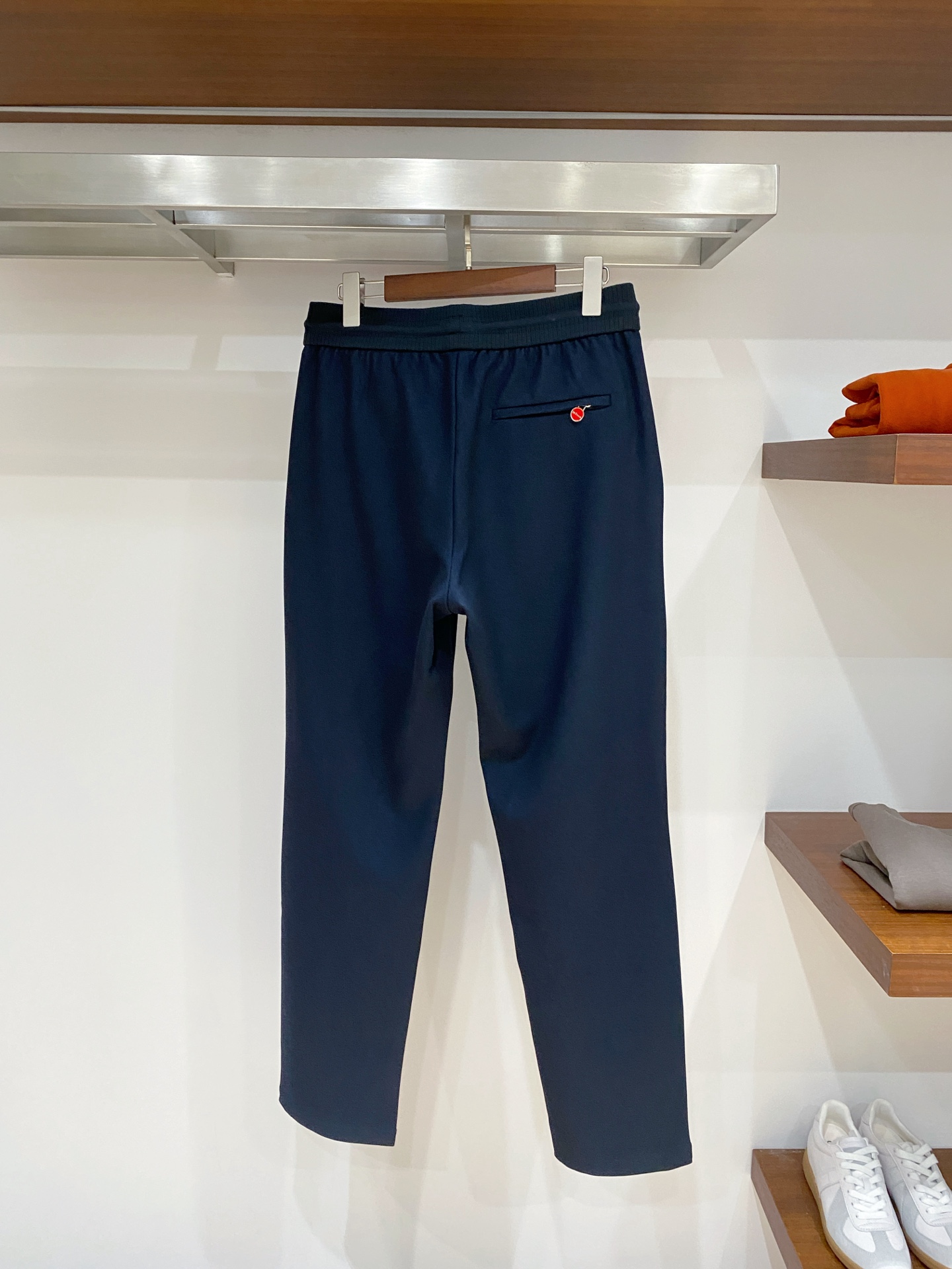 顶级品质>专柜官网同步发售！辅料全部原版定制出品，贸易公司真品订单。高级定制进口面料，以天然植物纖維提炼