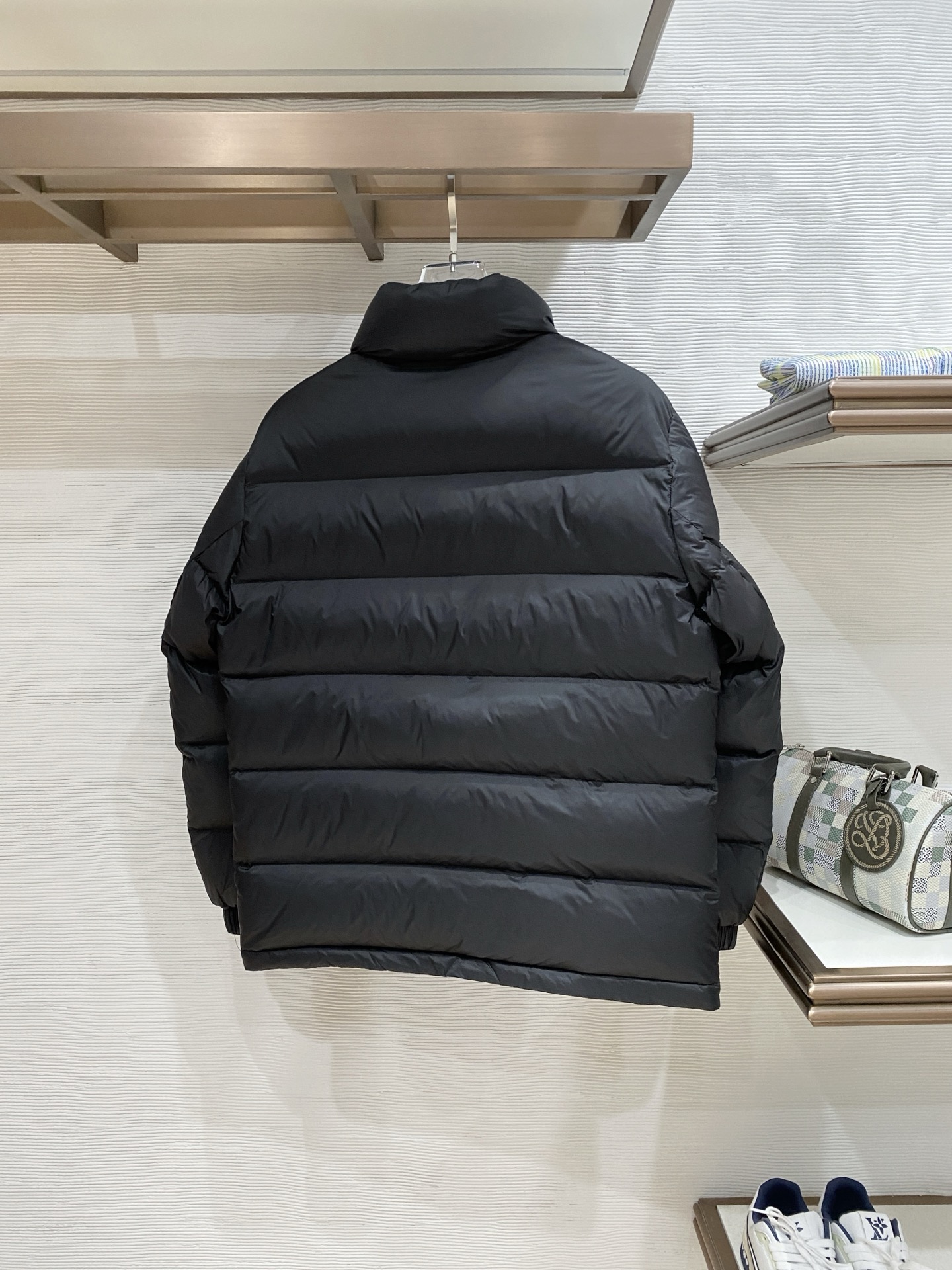 。PRADA** 2025秋冬新款🆕羽绒服 原版1:1订制五金配件全进口原版定制 欢迎专柜对比 绝对的高