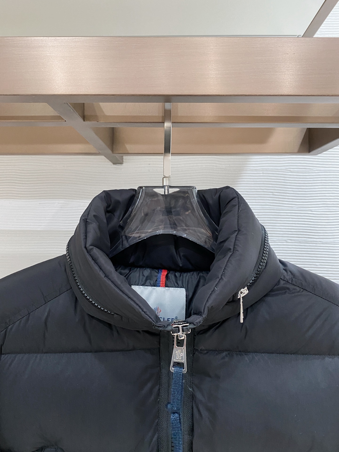 。特级羽绒⬆️Moncler Matte Black 120欧洲限定款冬季短款男士羽绒服夹克外套.此款男